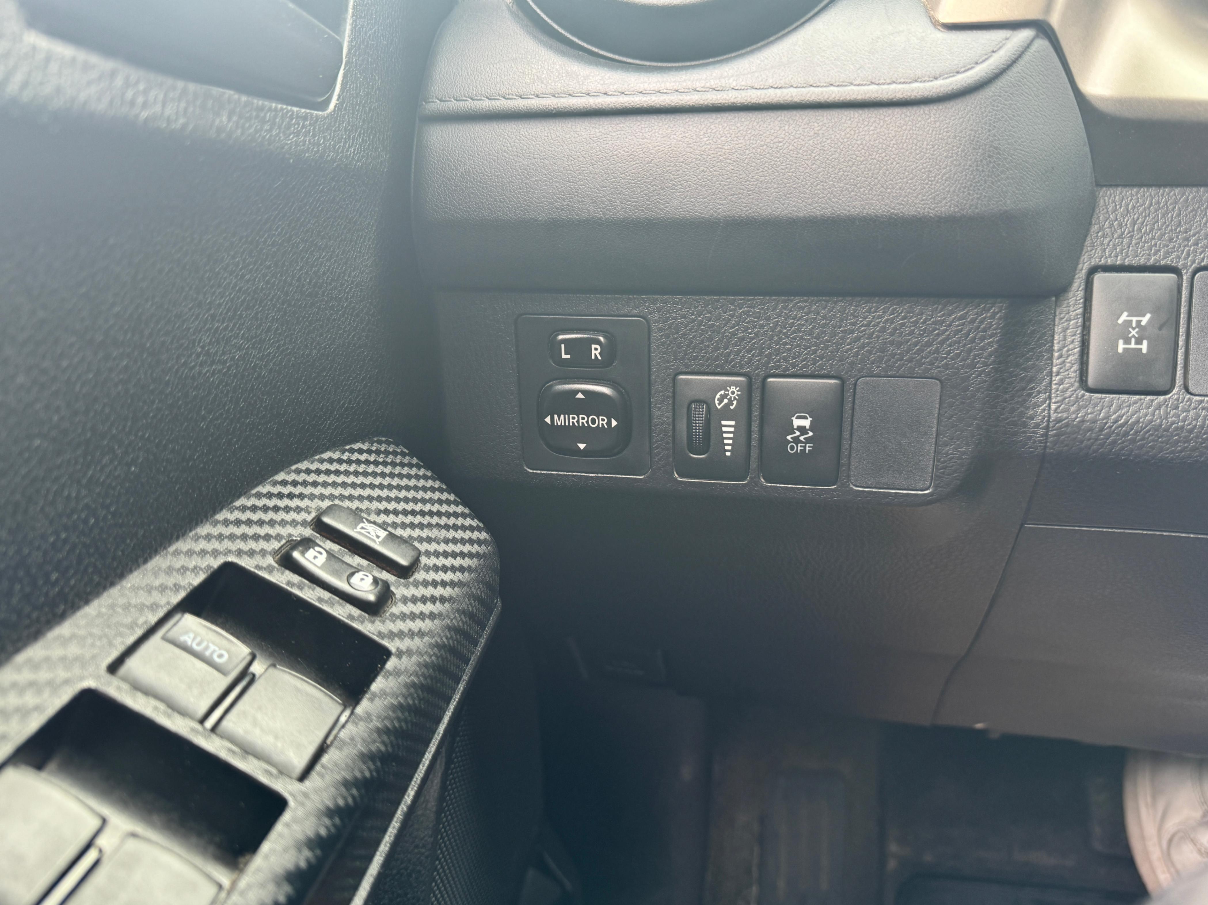 /aiautogroup/2015-Toyota-RAV4-8851176788432518.jpg