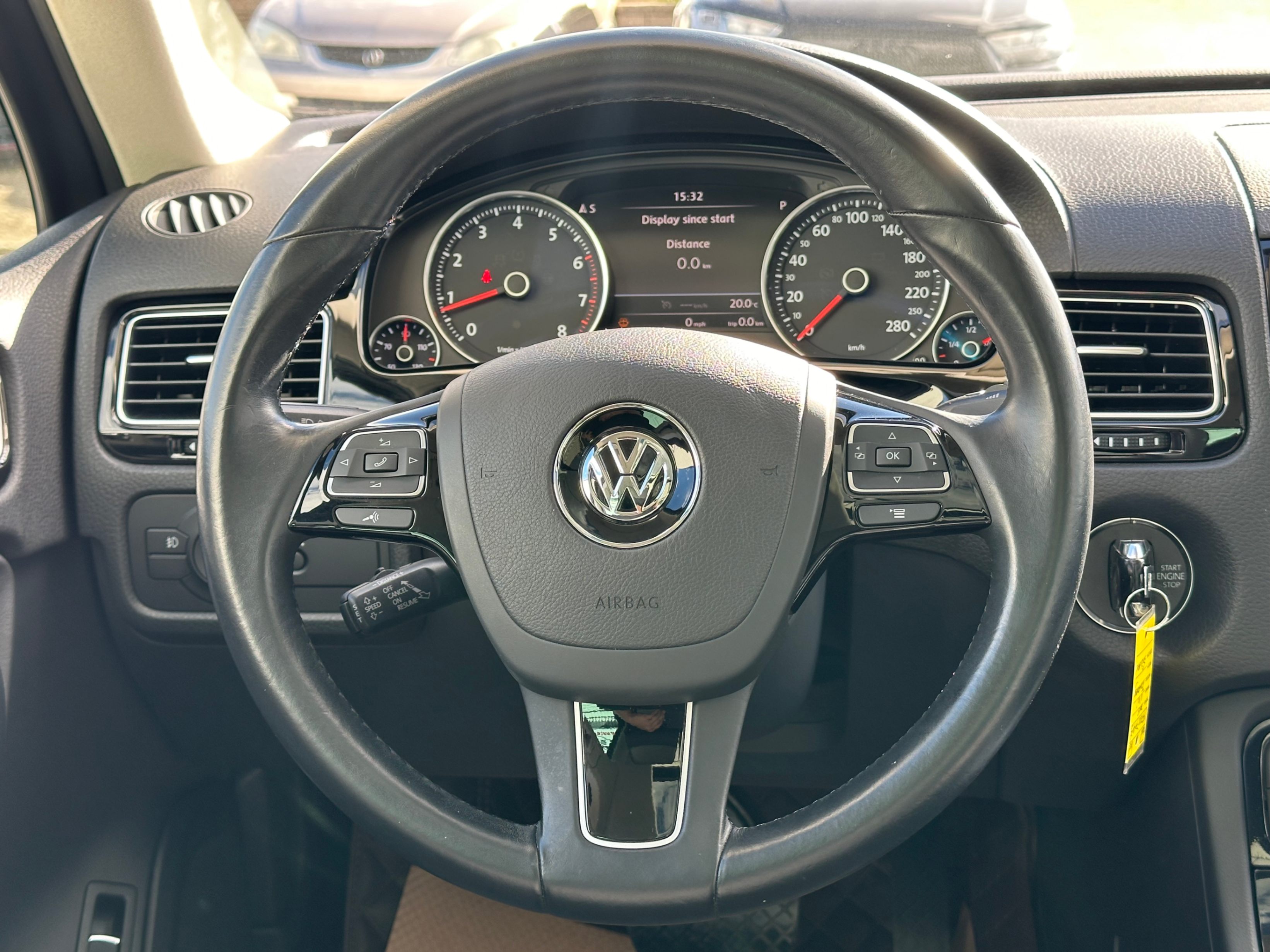 /aiautogroup/2015-Volkswagen-Touareg-41793614268747525.jpg