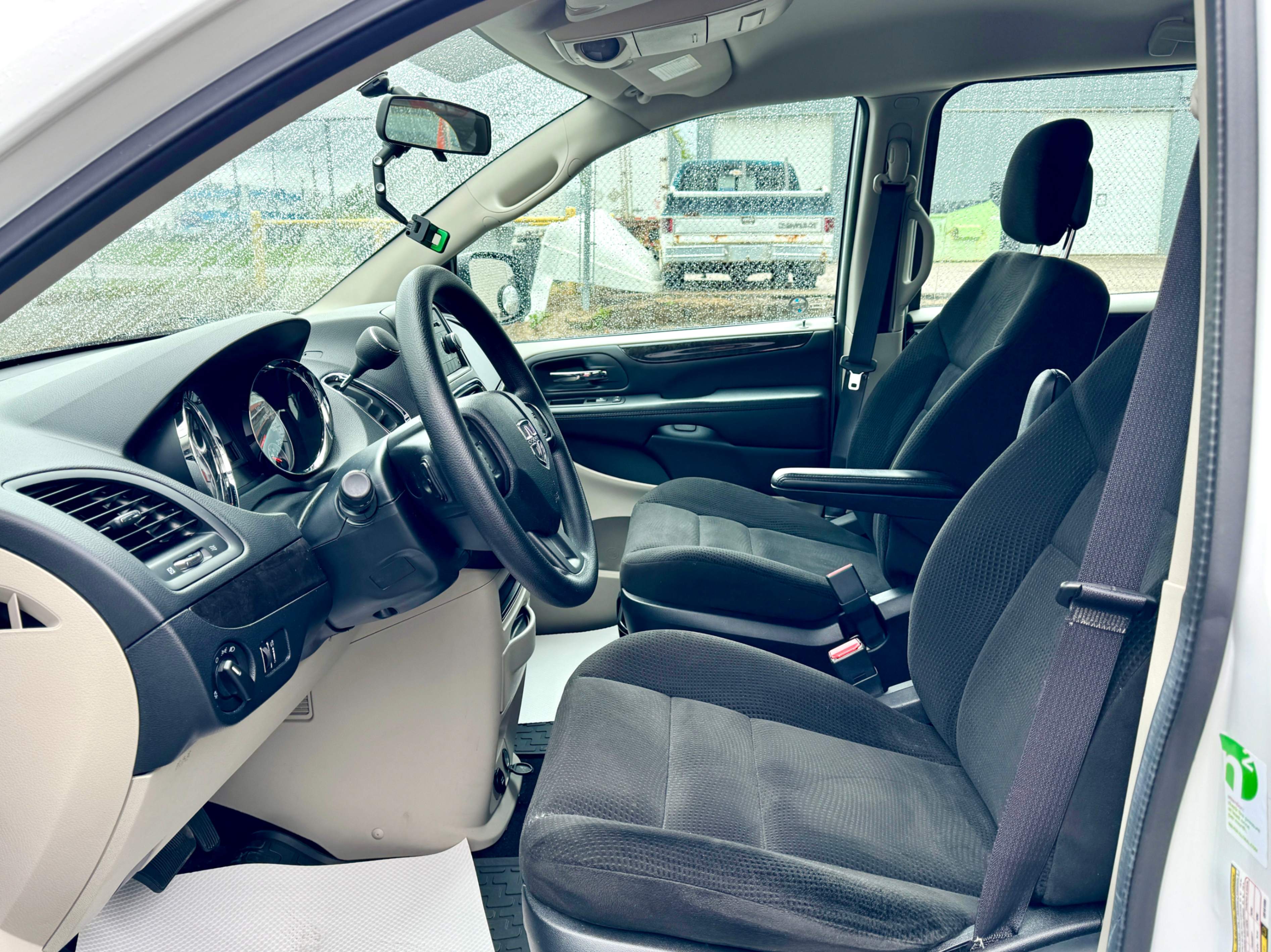 /aiautogroup/2016-Dodge-GrandCaravan-24206589670379608.jpg