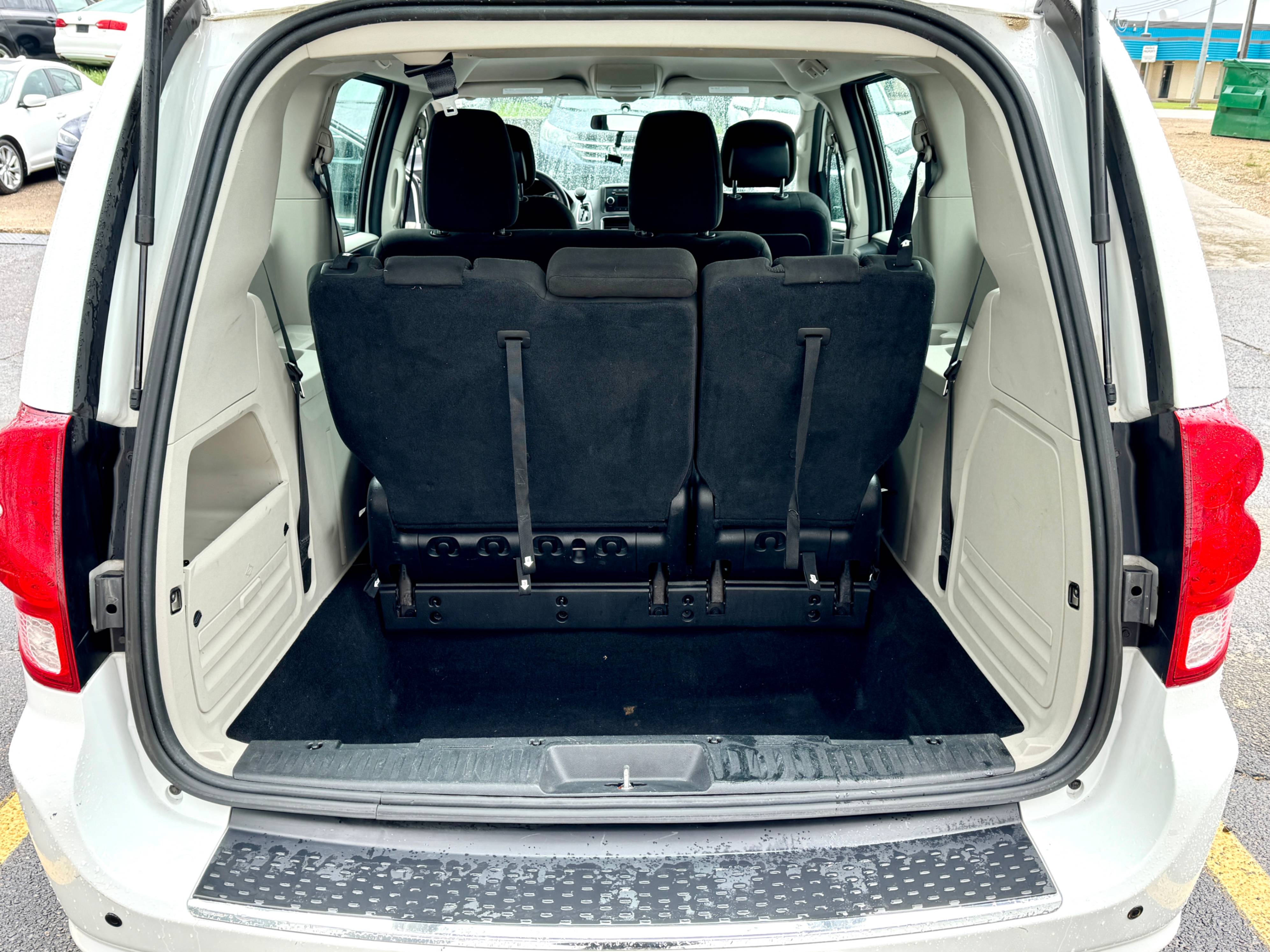 /aiautogroup/2016-Dodge-GrandCaravan-2519670099292357.jpg