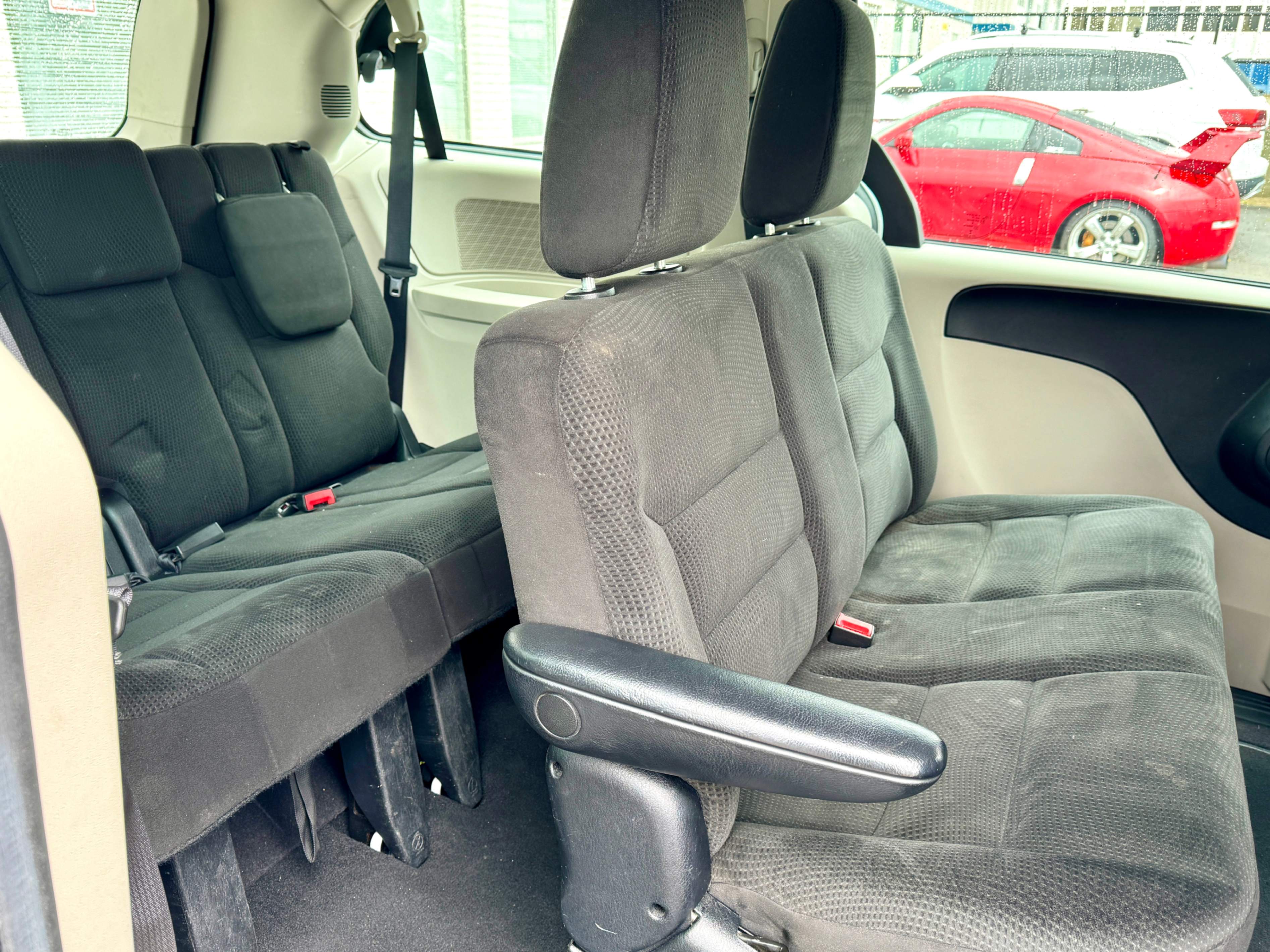 /aiautogroup/2016-Dodge-GrandCaravan-5785700112318055.jpg