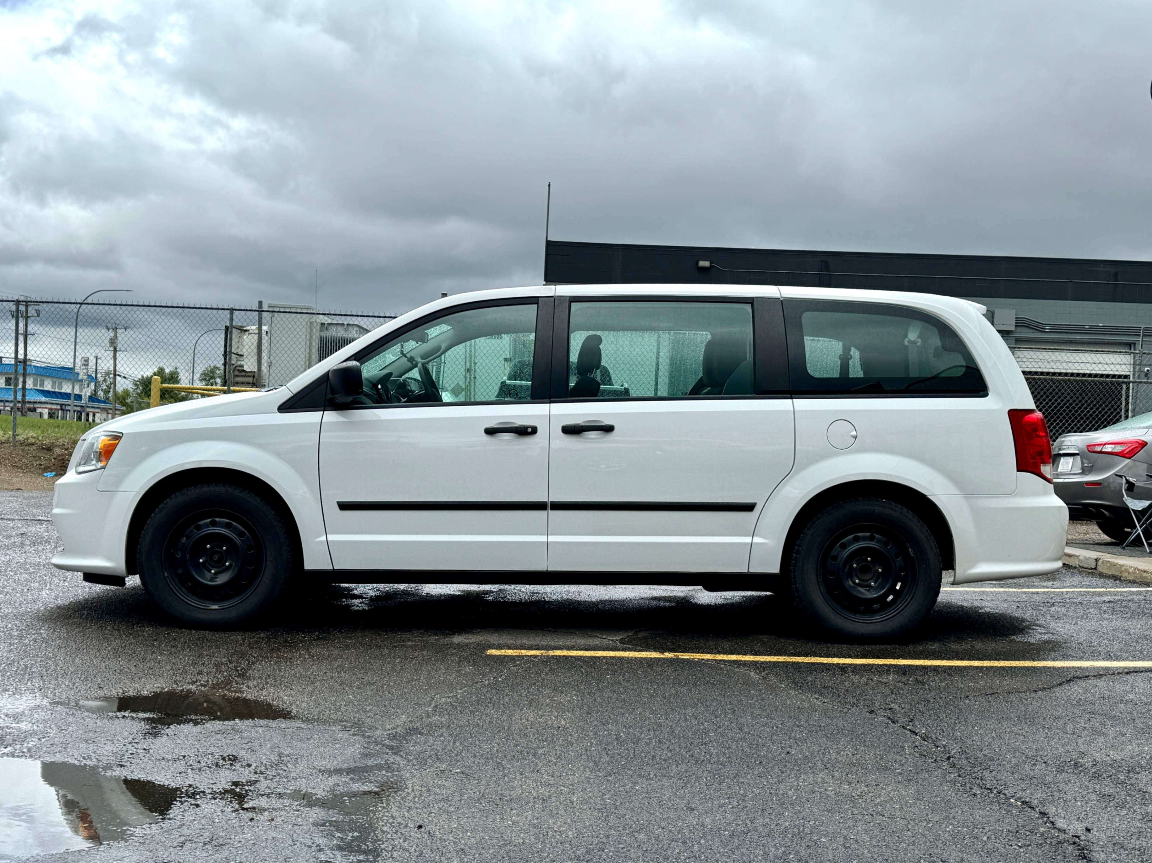 /aiautogroup/2016-Dodge-GrandCaravan-6888202786707318.jpg