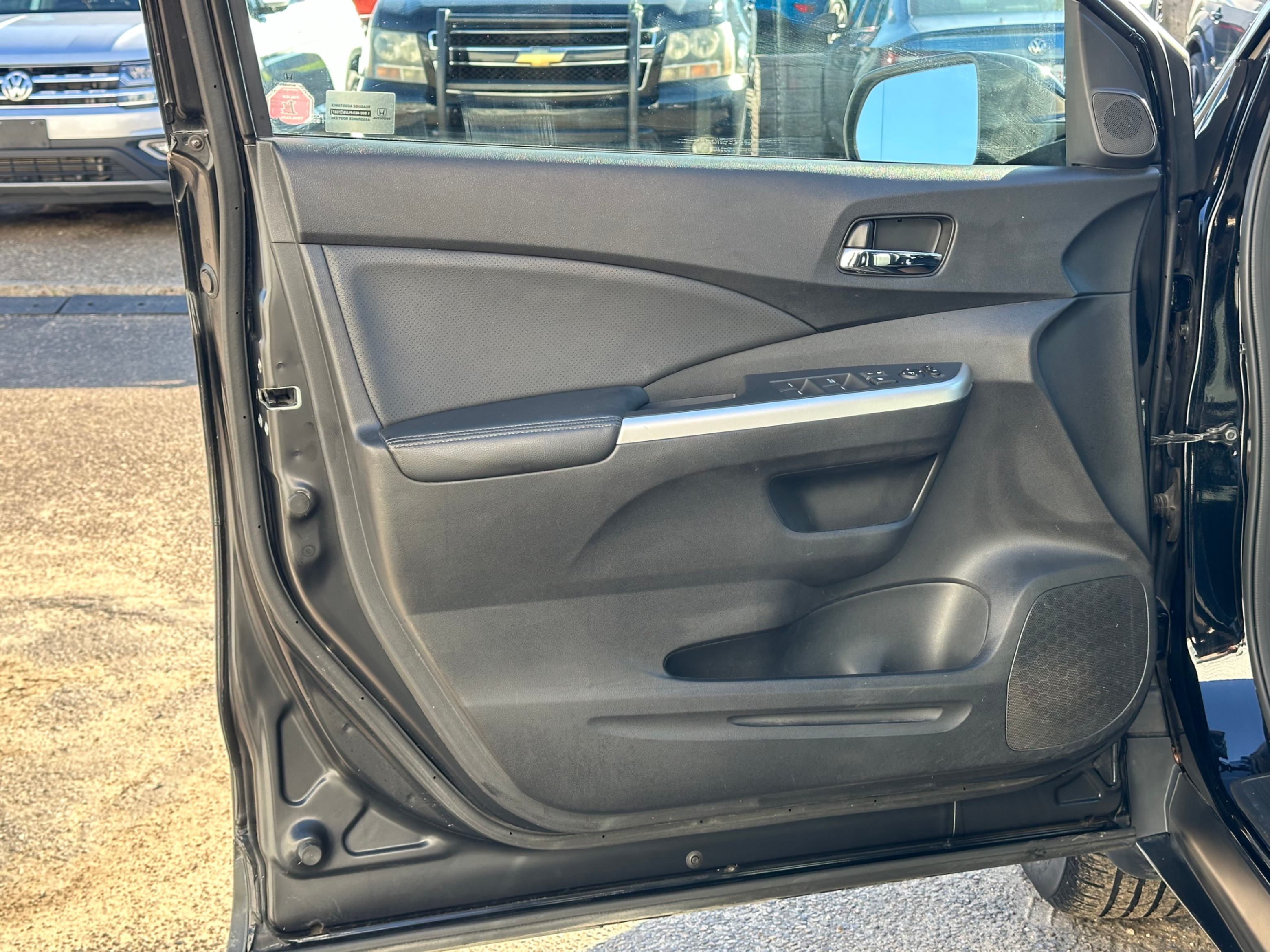 /aiautogroup/2016-Honda-CR-V-9843667132464213.jpg