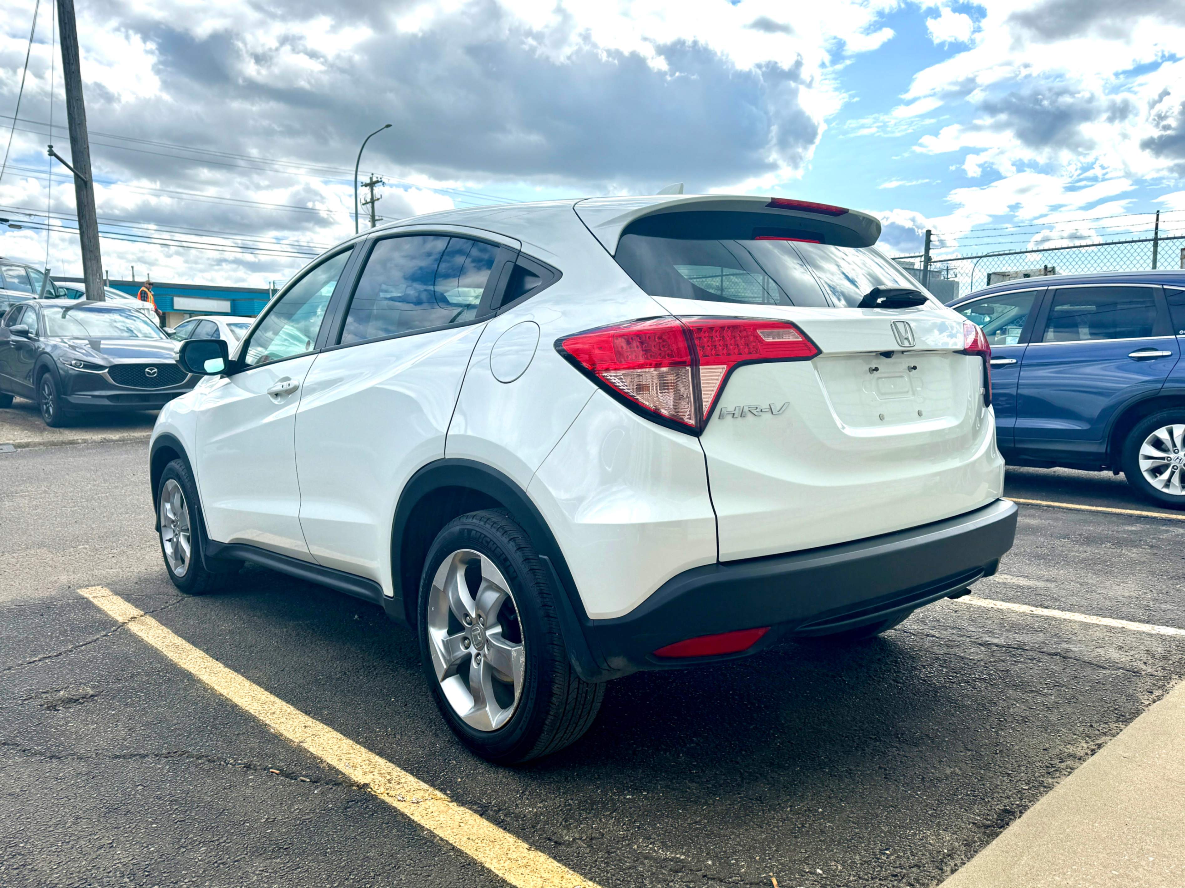 /aiautogroup/2016-Honda-HR-V-09676349240601967.jpg