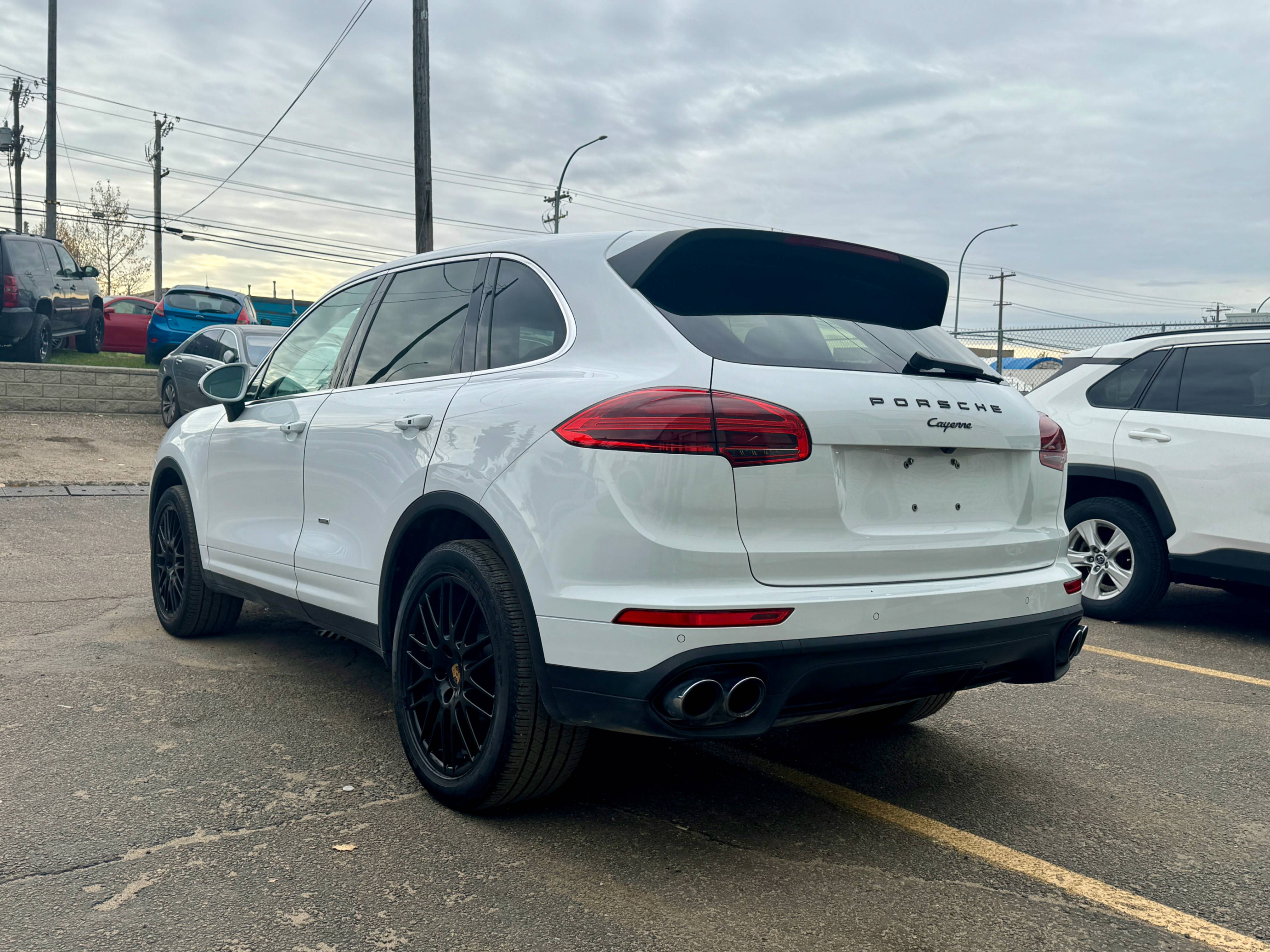 /aiautogroup/2016-Porsche-Cayenne-3878213697173096.jpg
