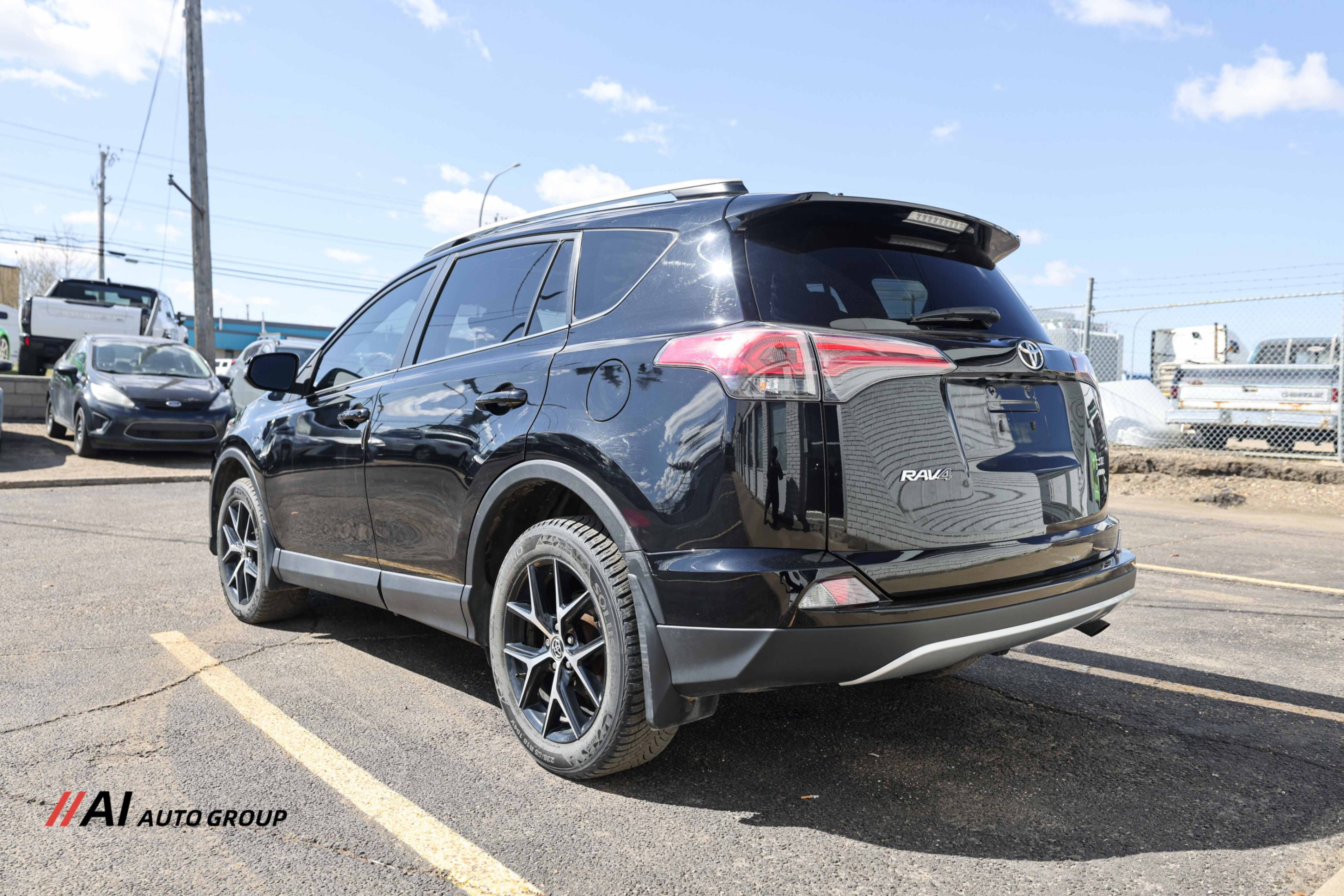 /aiautogroup/2016-Toyota-RAV4-008645132083818119.jpg