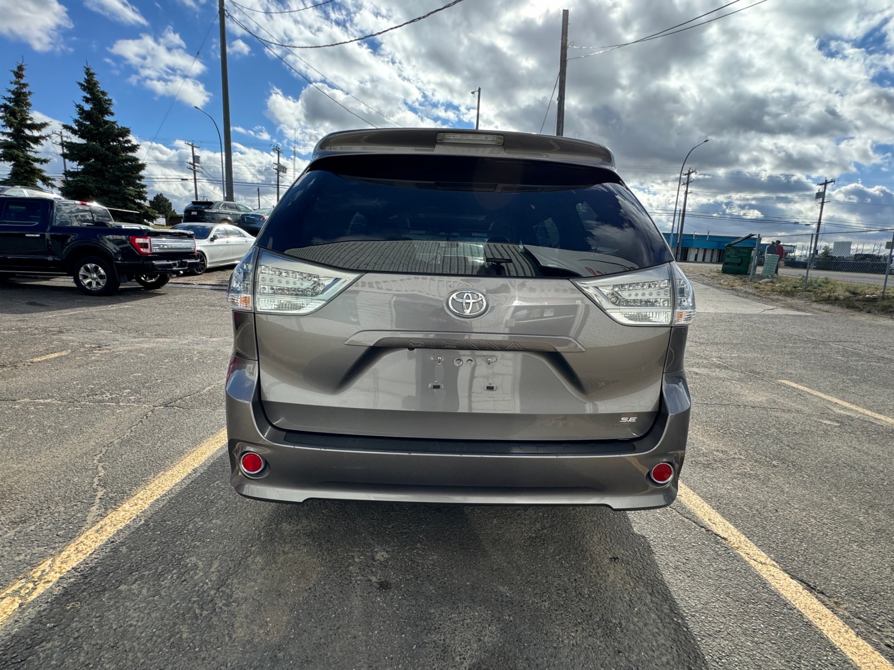/aiautogroup/2016-Toyota-Sienna-10575858020209794.jpg