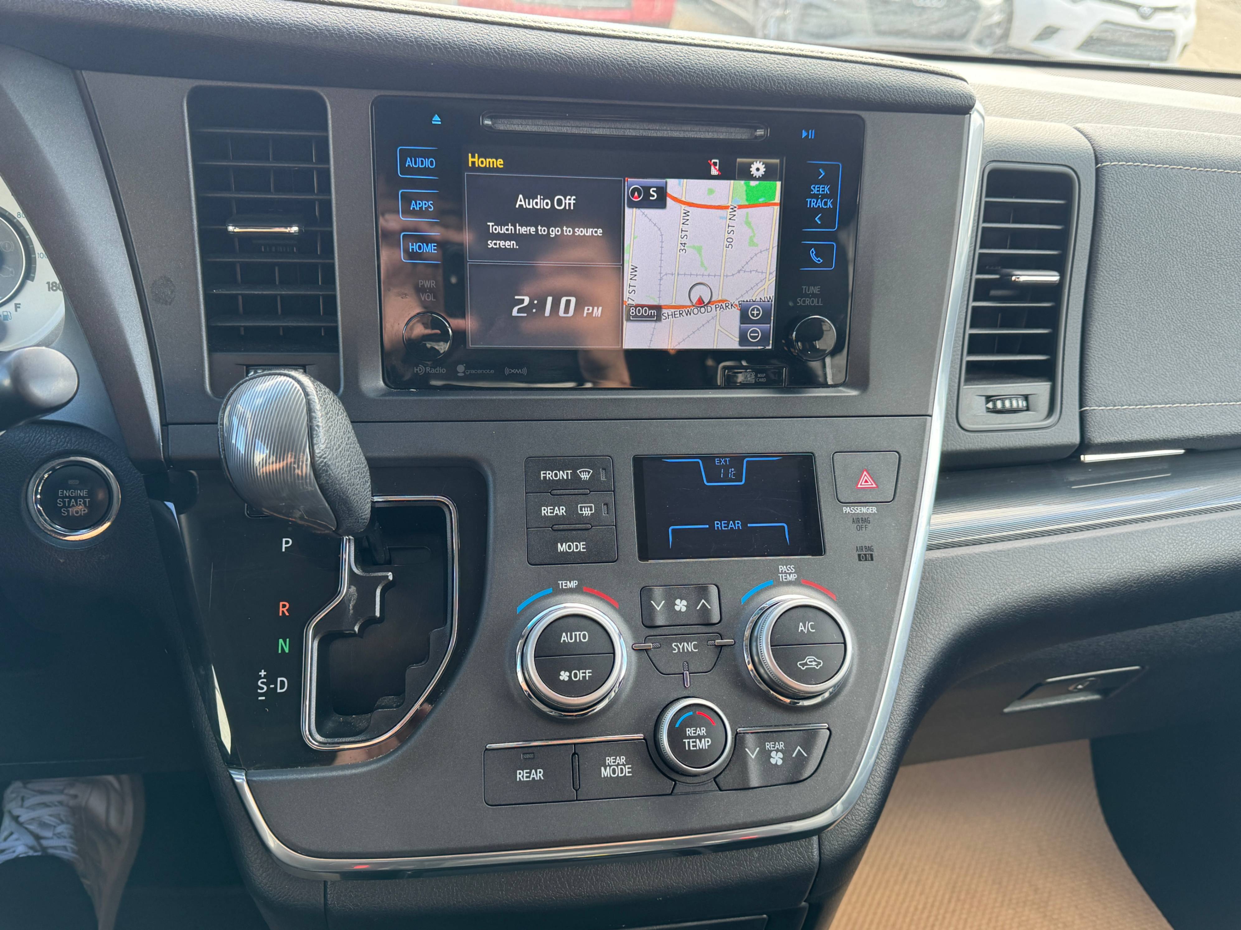 /aiautogroup/2016-Toyota-Sienna-7869210668605187.jpg