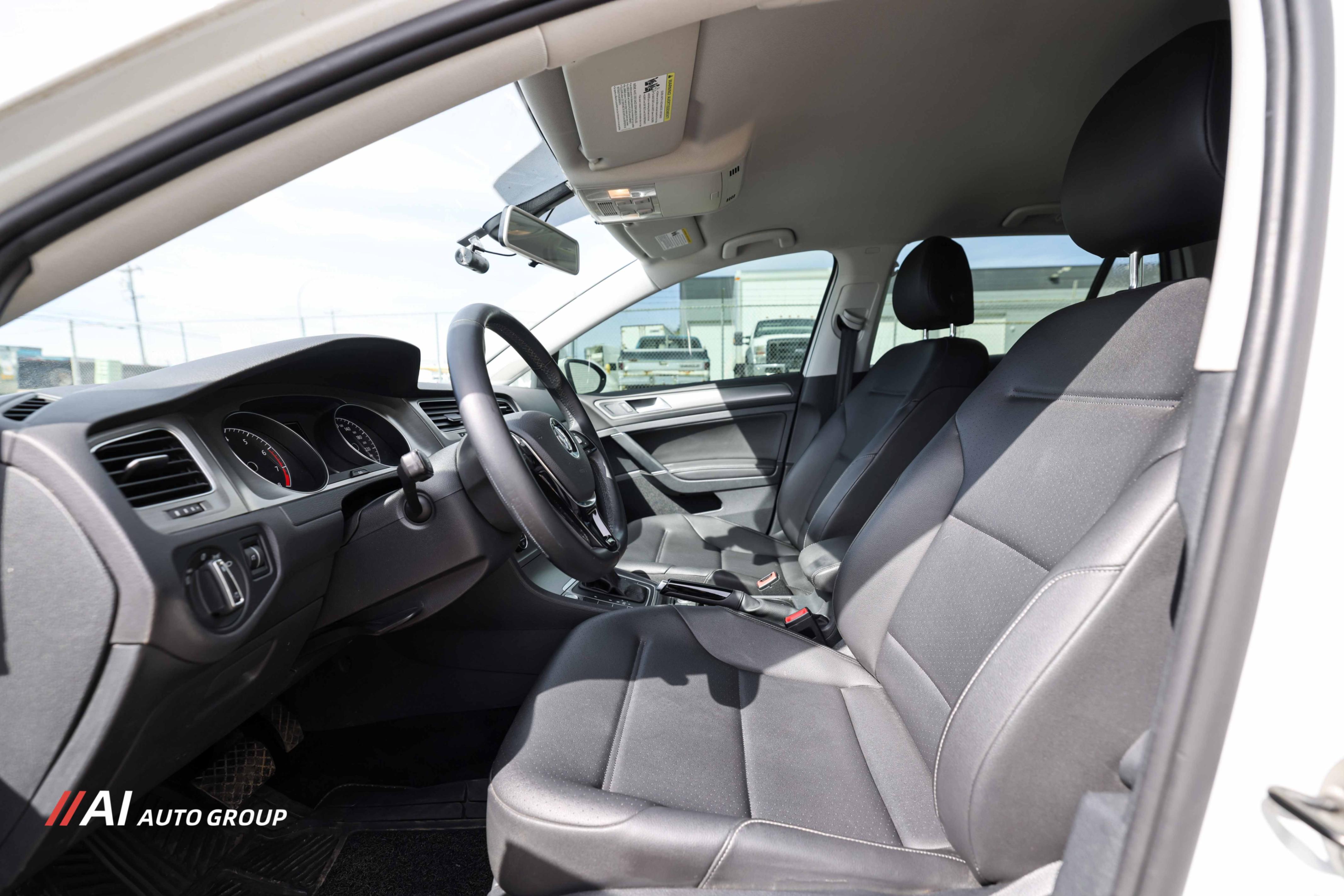 /aiautogroup/2016-Volkswagen-Golf-21387171307709352.jpg
