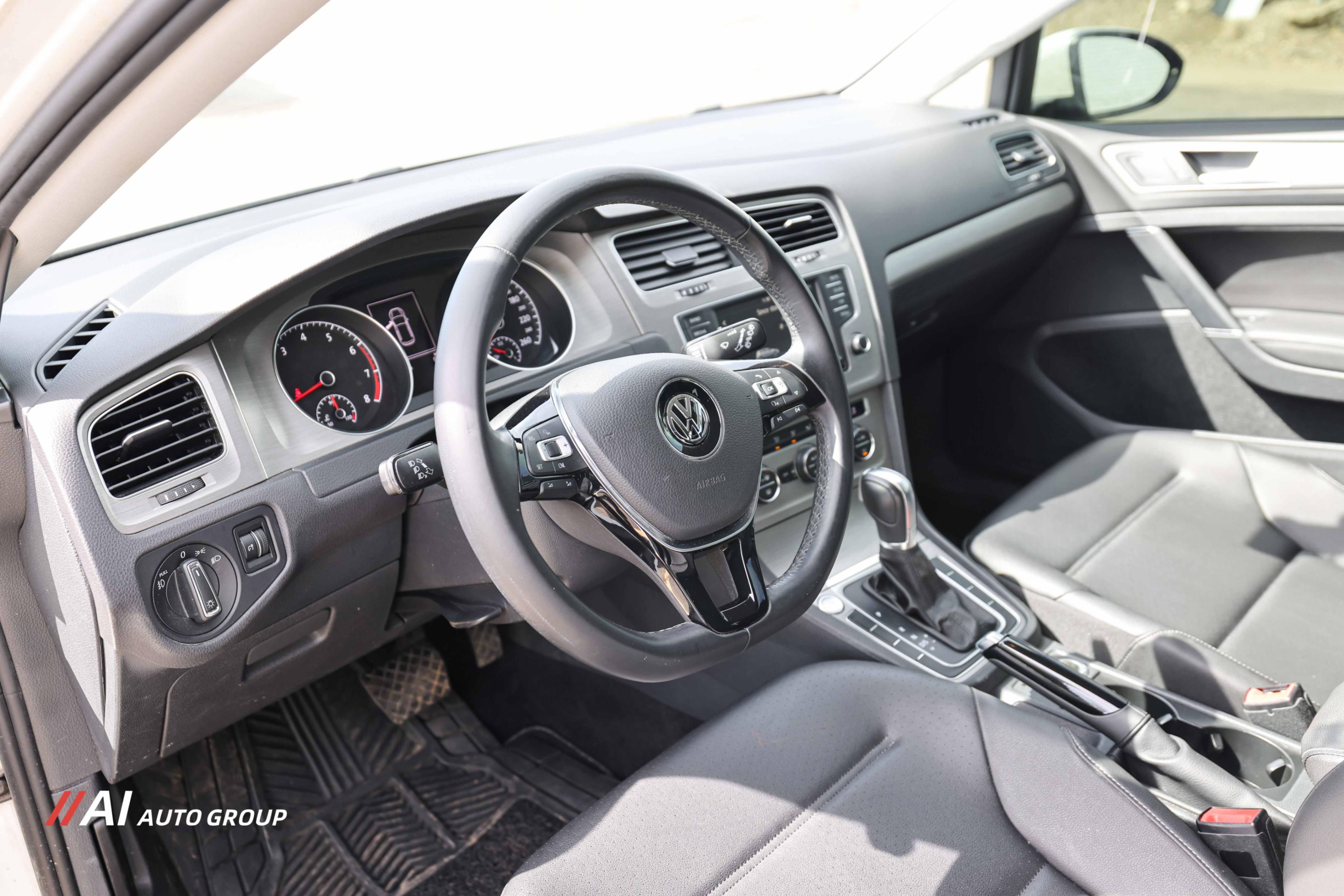 /aiautogroup/2016-Volkswagen-Golf-40115183269396515.jpg