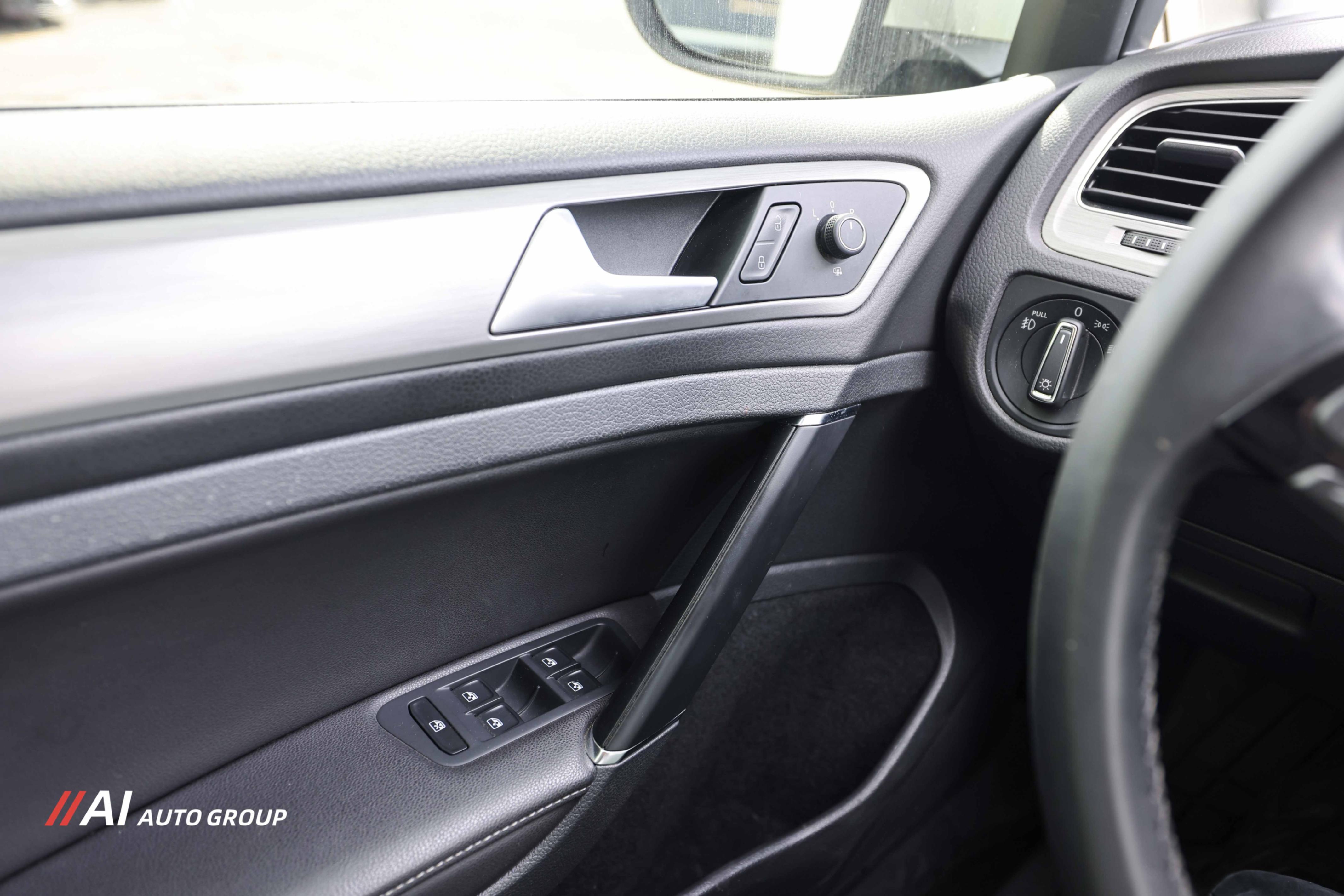 /aiautogroup/2016-Volkswagen-Golf-641011918486178.jpg