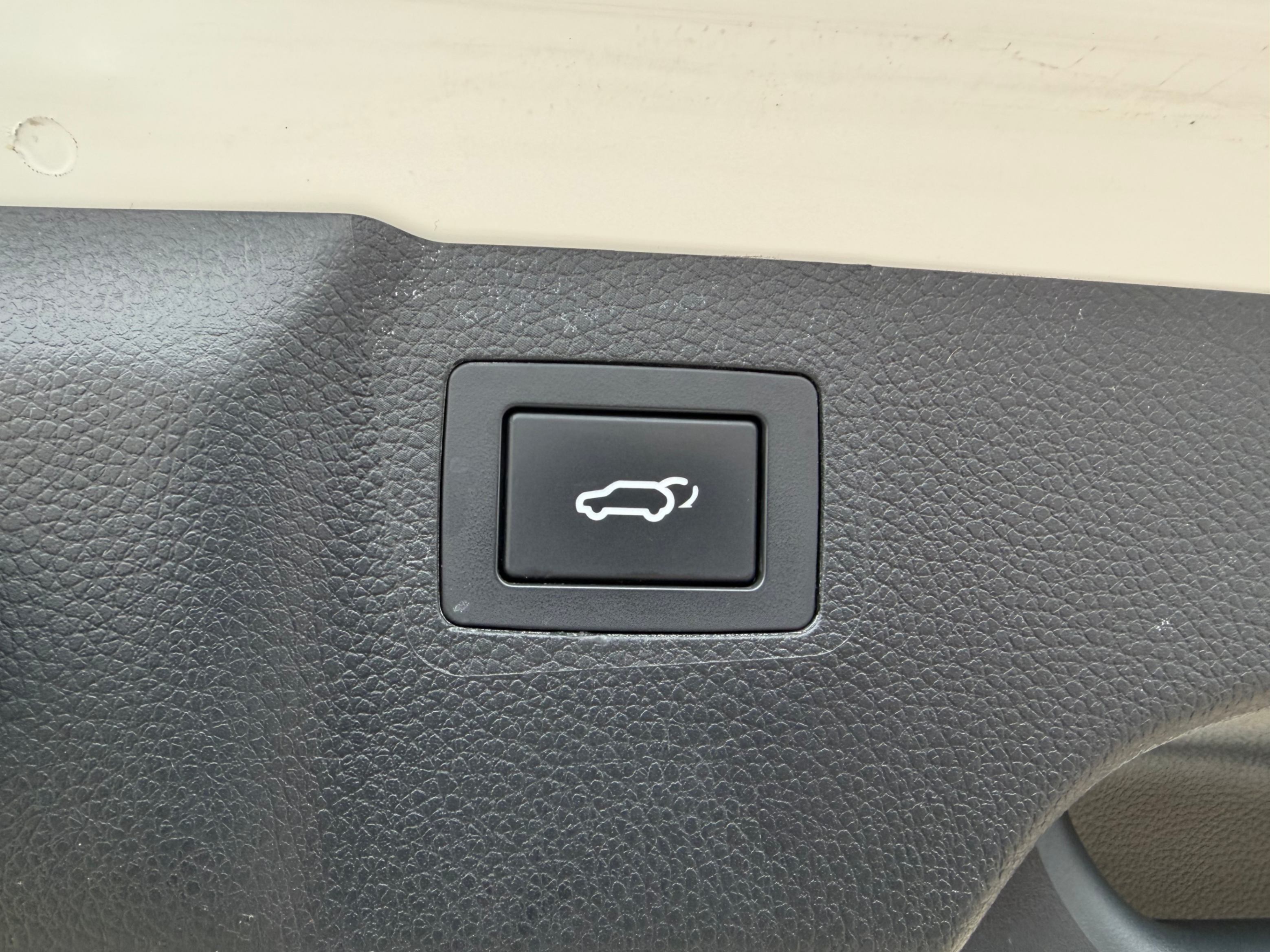 /aiautogroup/2017-Hyundai-SantaFe-5061213544992544.jpg