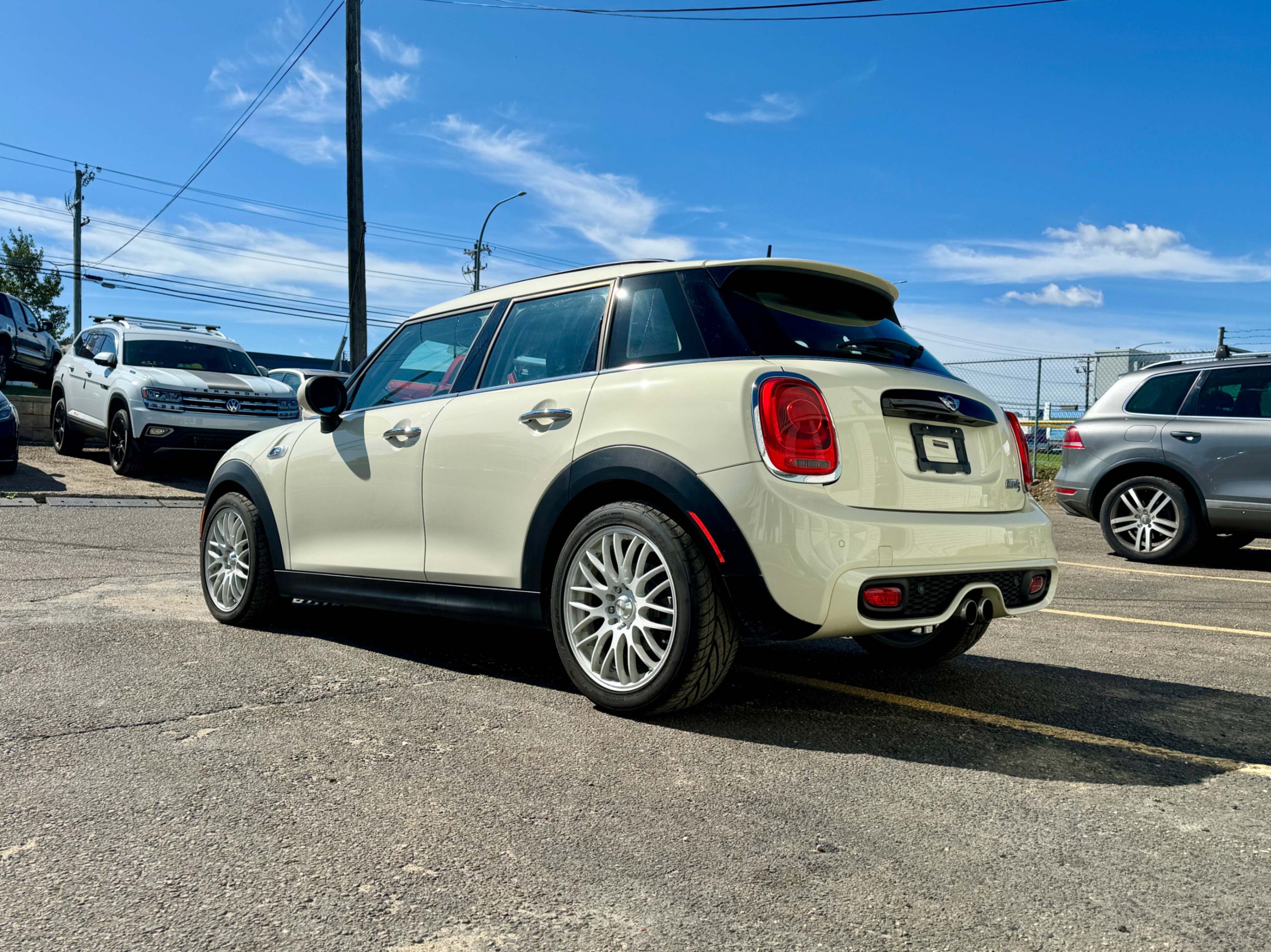 /aiautogroup/2017-MINI-CooperHardtop-01907253505257578.jpg