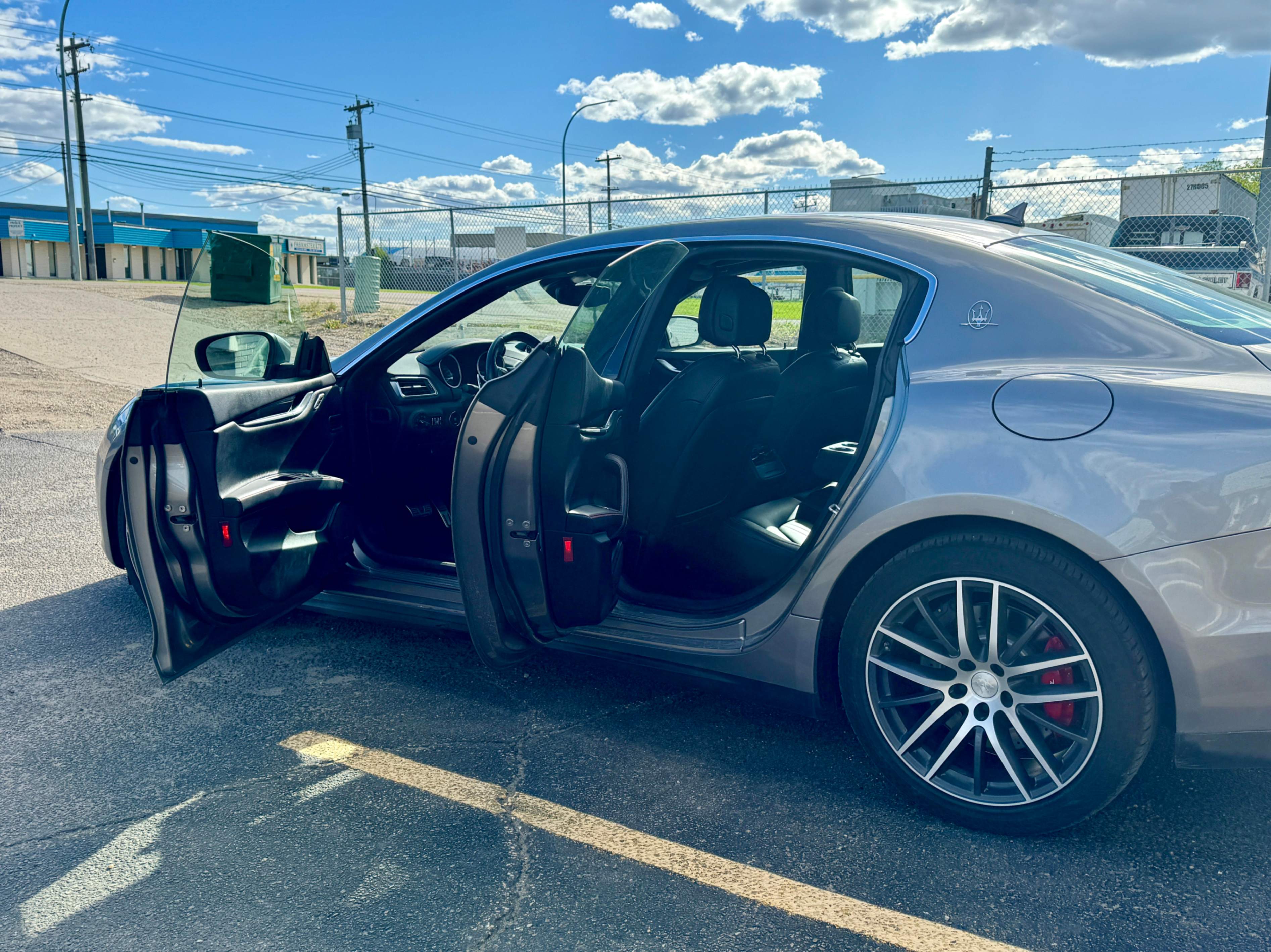 /aiautogroup/2017-Maserati-Ghibli-10211162870409929.jpg