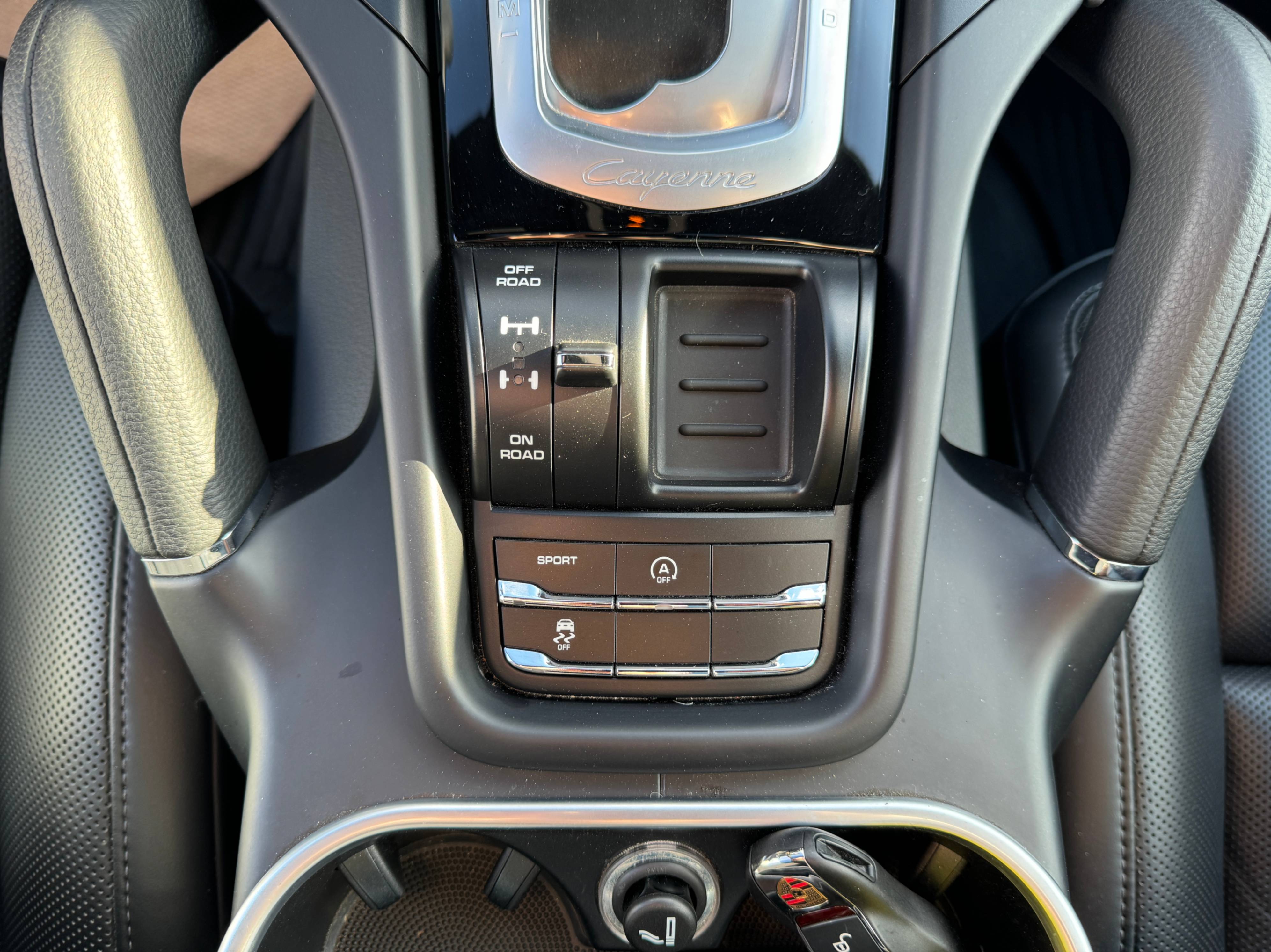 /aiautogroup/2017-Porsche-Cayenne-196701195670425.jpg