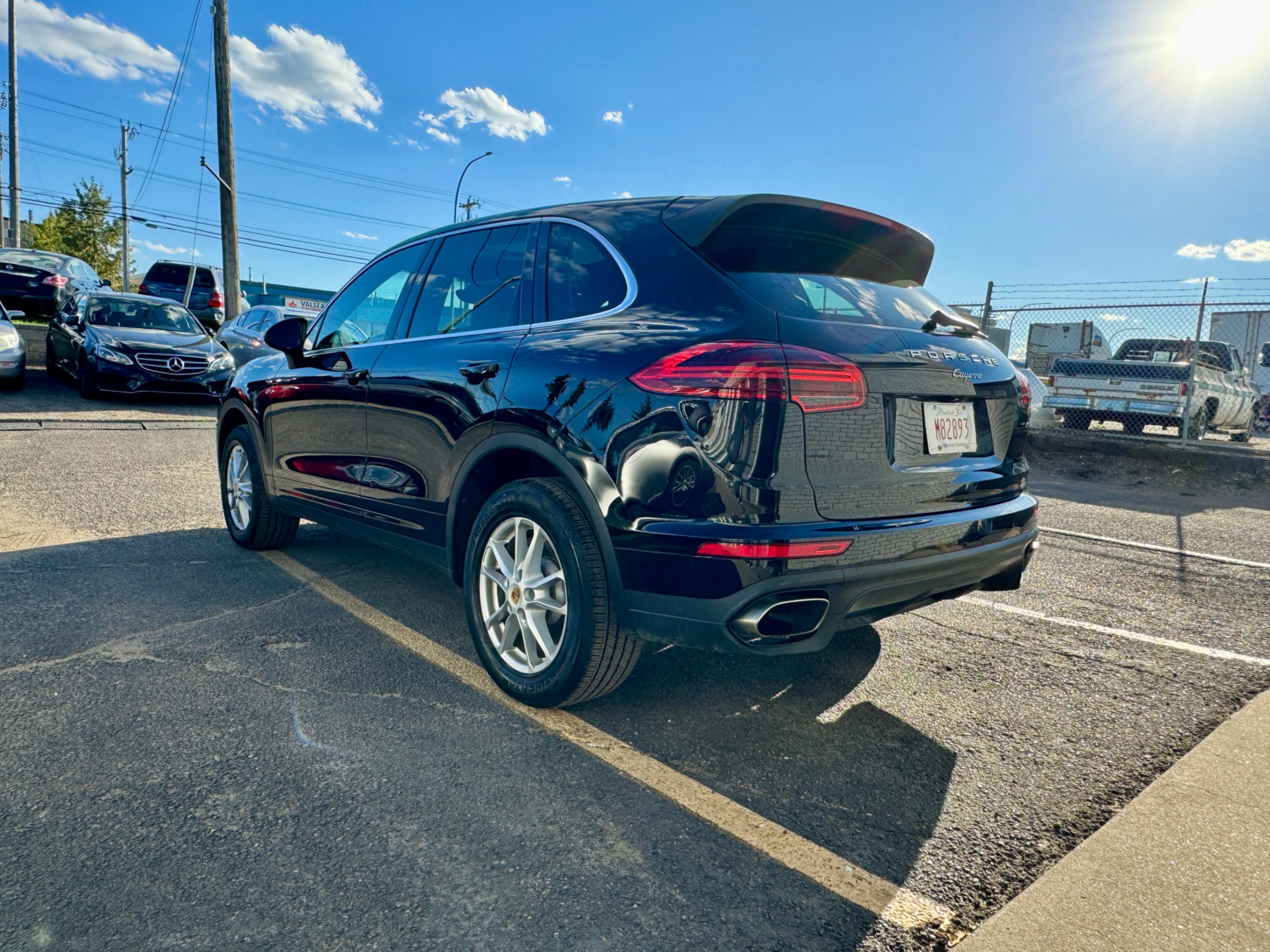 /aiautogroup/2017-Porsche-Cayenne-2352108690359893.jpg