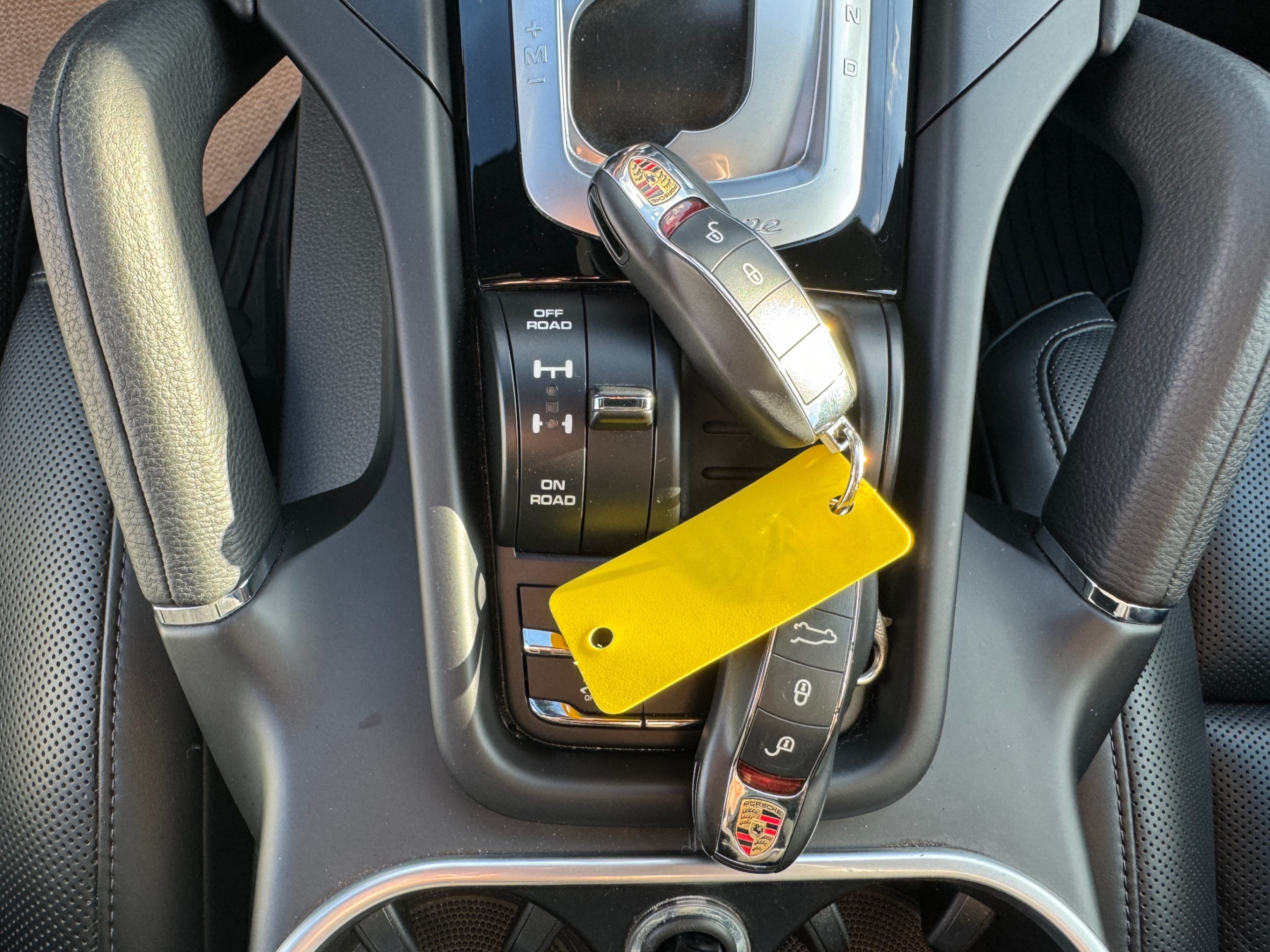 /aiautogroup/2017-Porsche-Cayenne-9010569869242671.jpg
