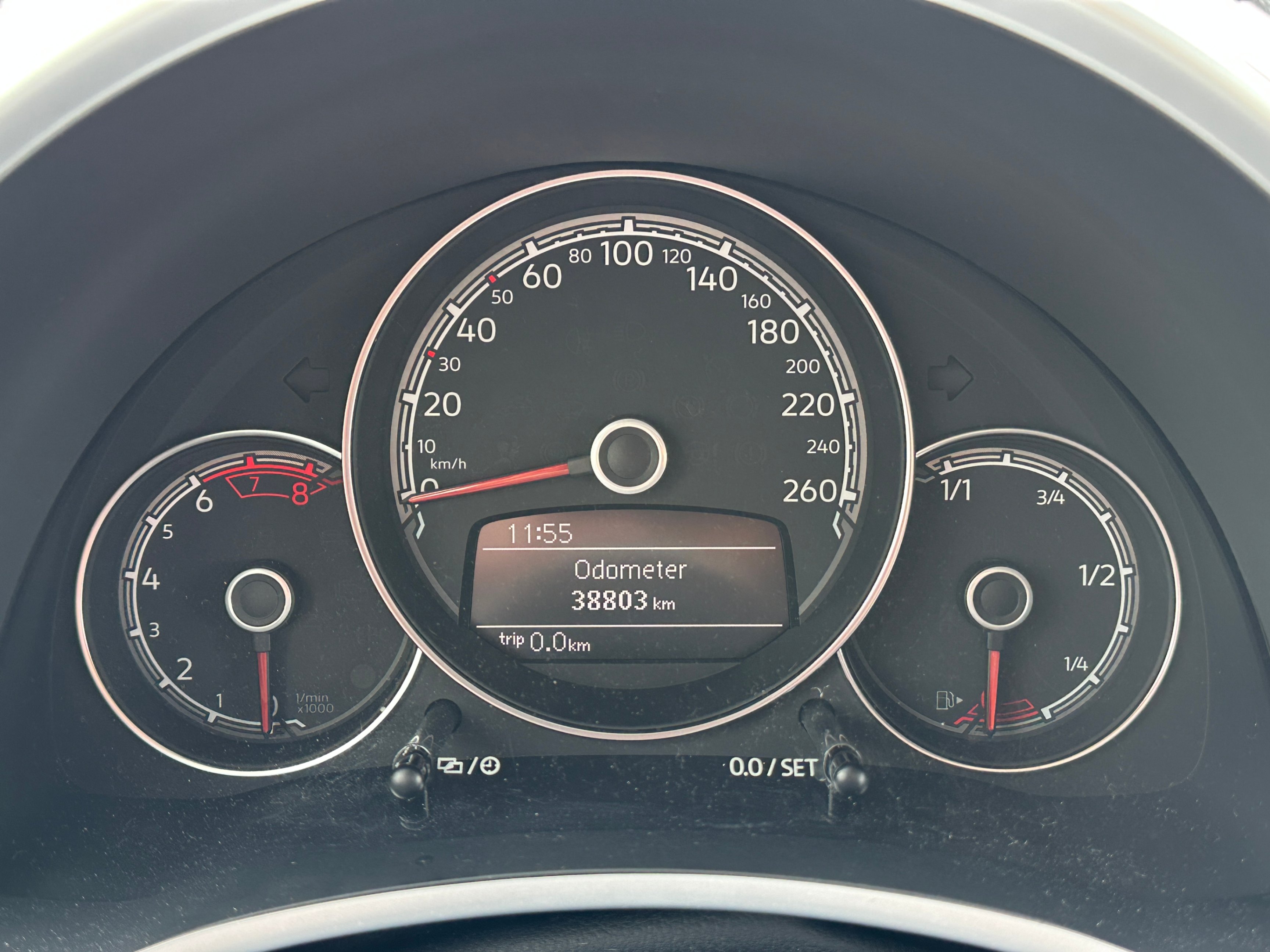 /aiautogroup/2017-Volkswagen-Beetle-4834291213197819.jpg
