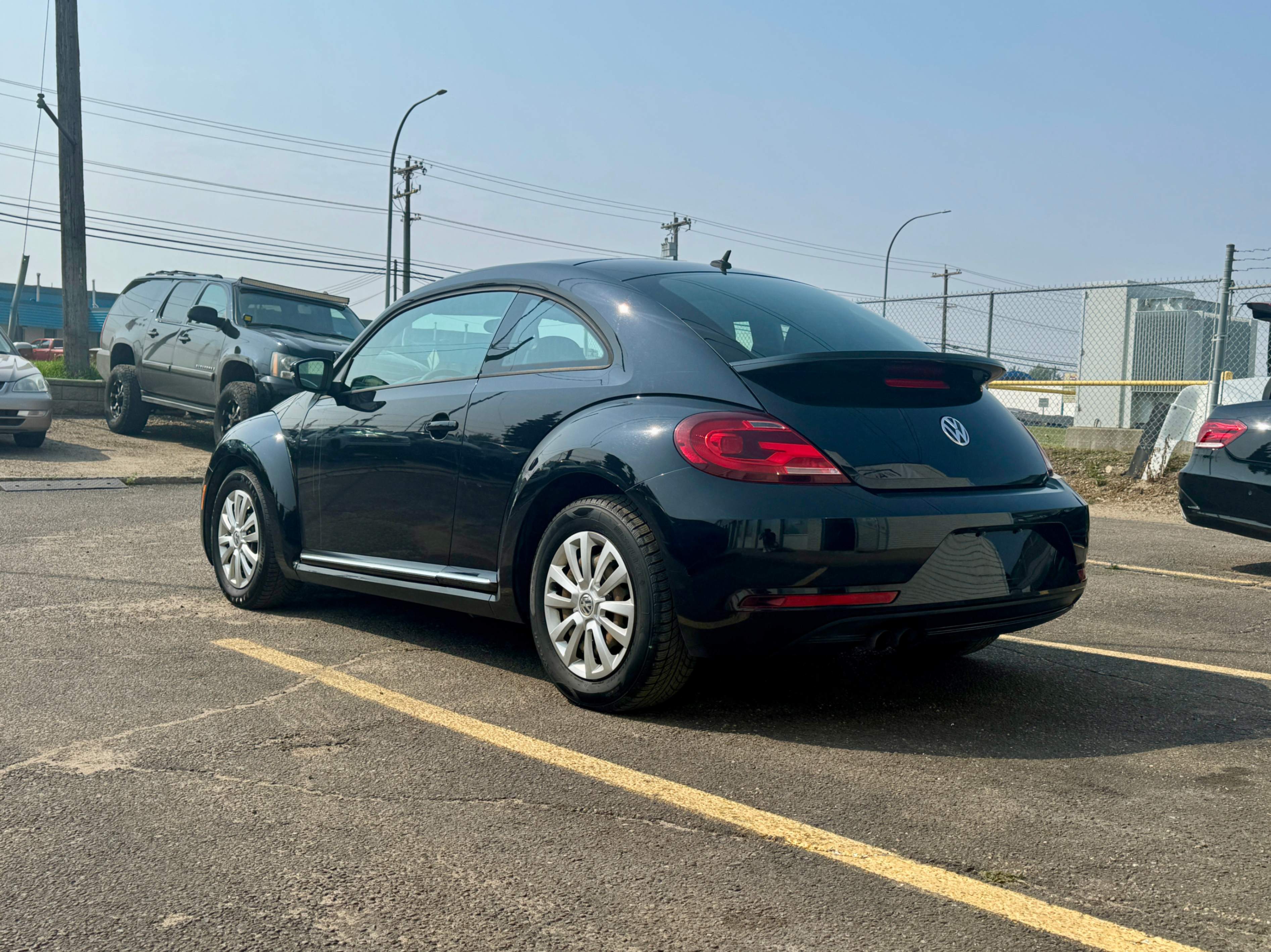 /aiautogroup/2017-Volkswagen-Beetle-586716364458401.jpg