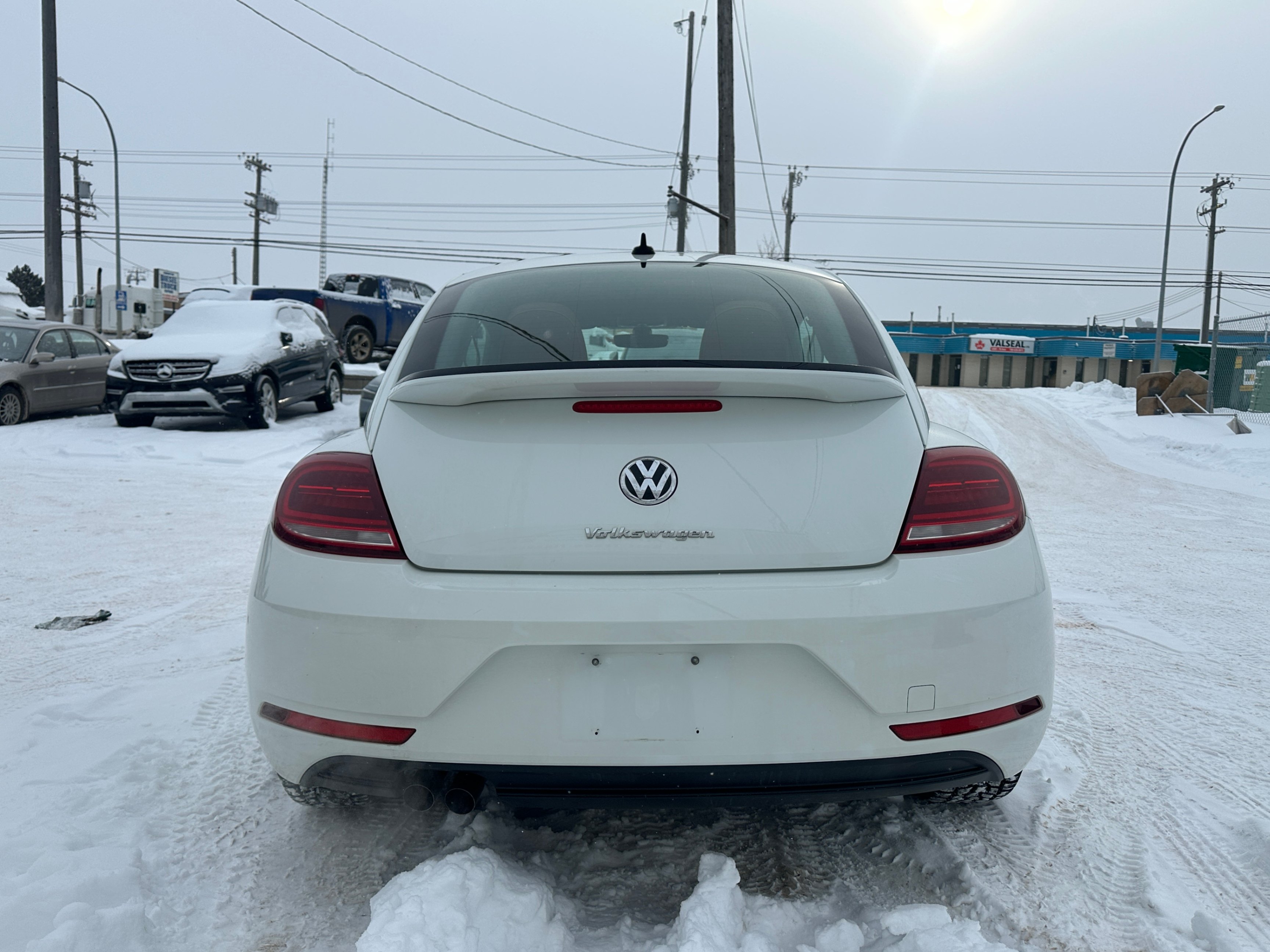 /aiautogroup/2017-Volkswagen-Beetle-935605127978431.jpg