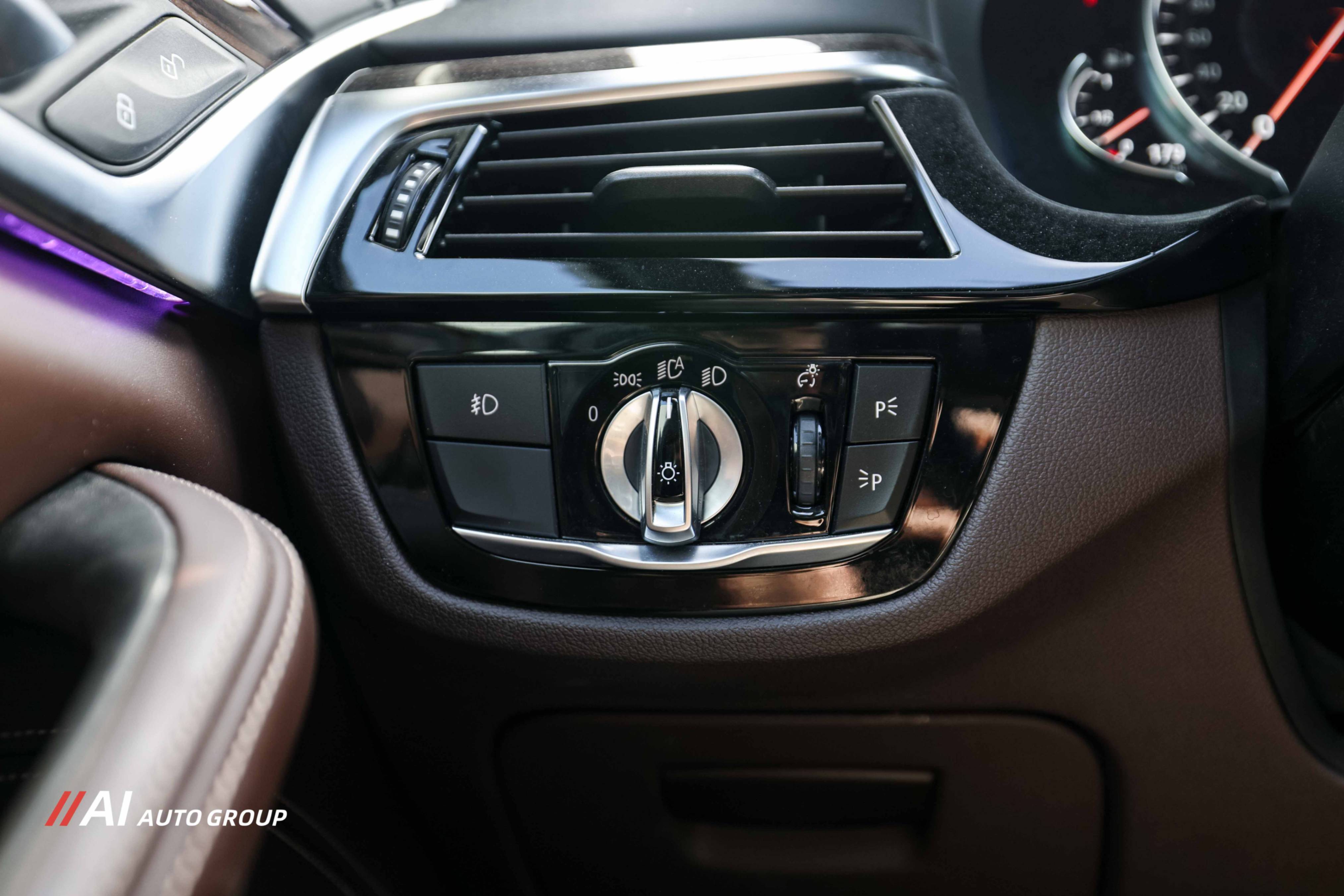 /aiautogroup/2018-BMW-5Series-13746224943128738.jpg