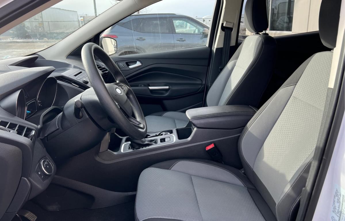 /aiautogroup/2018-Ford-Escape-449489061595586.jpg