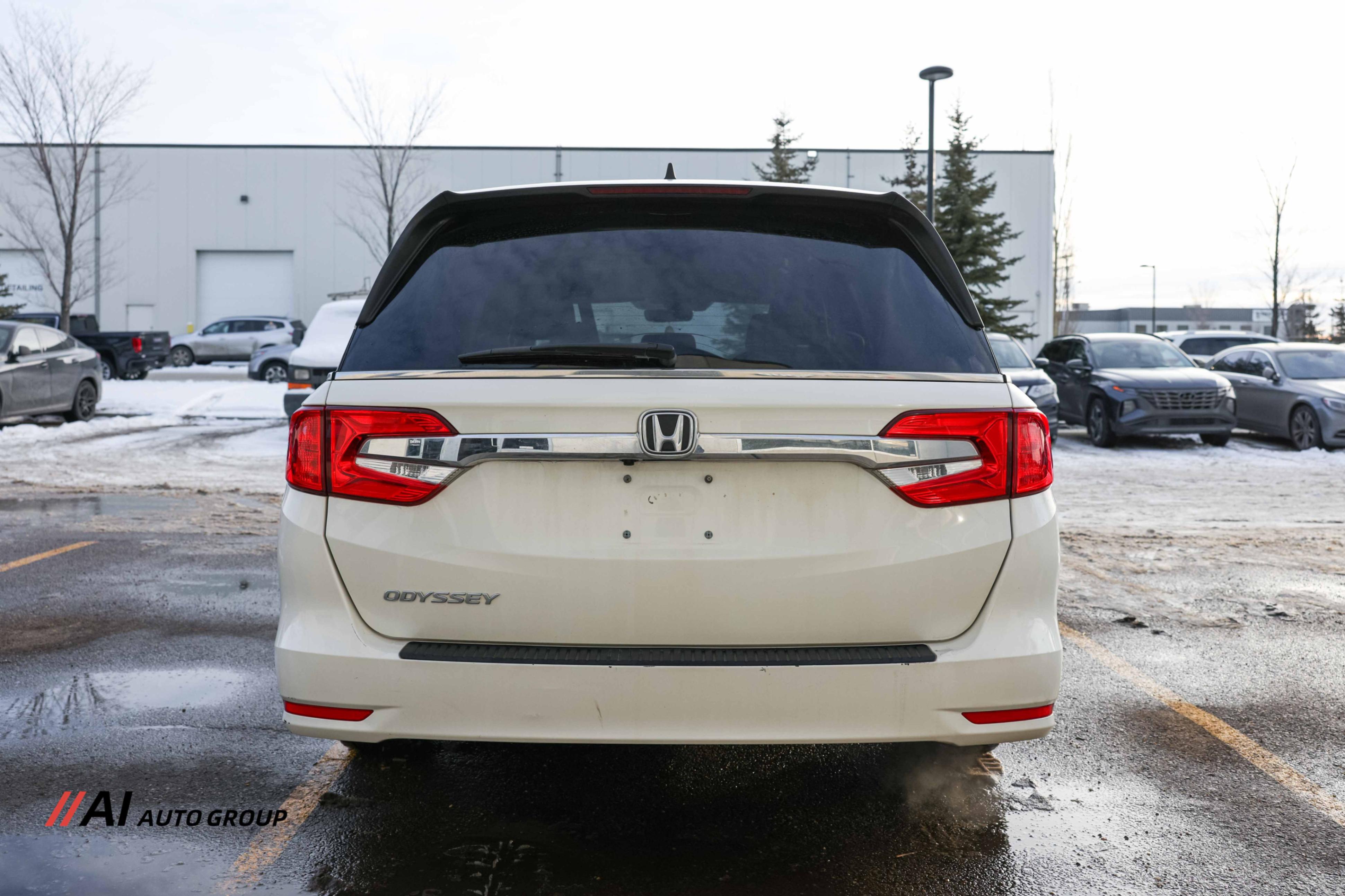/aiautogroup/2018-Honda-Odyssey-03534410823088385.jpg