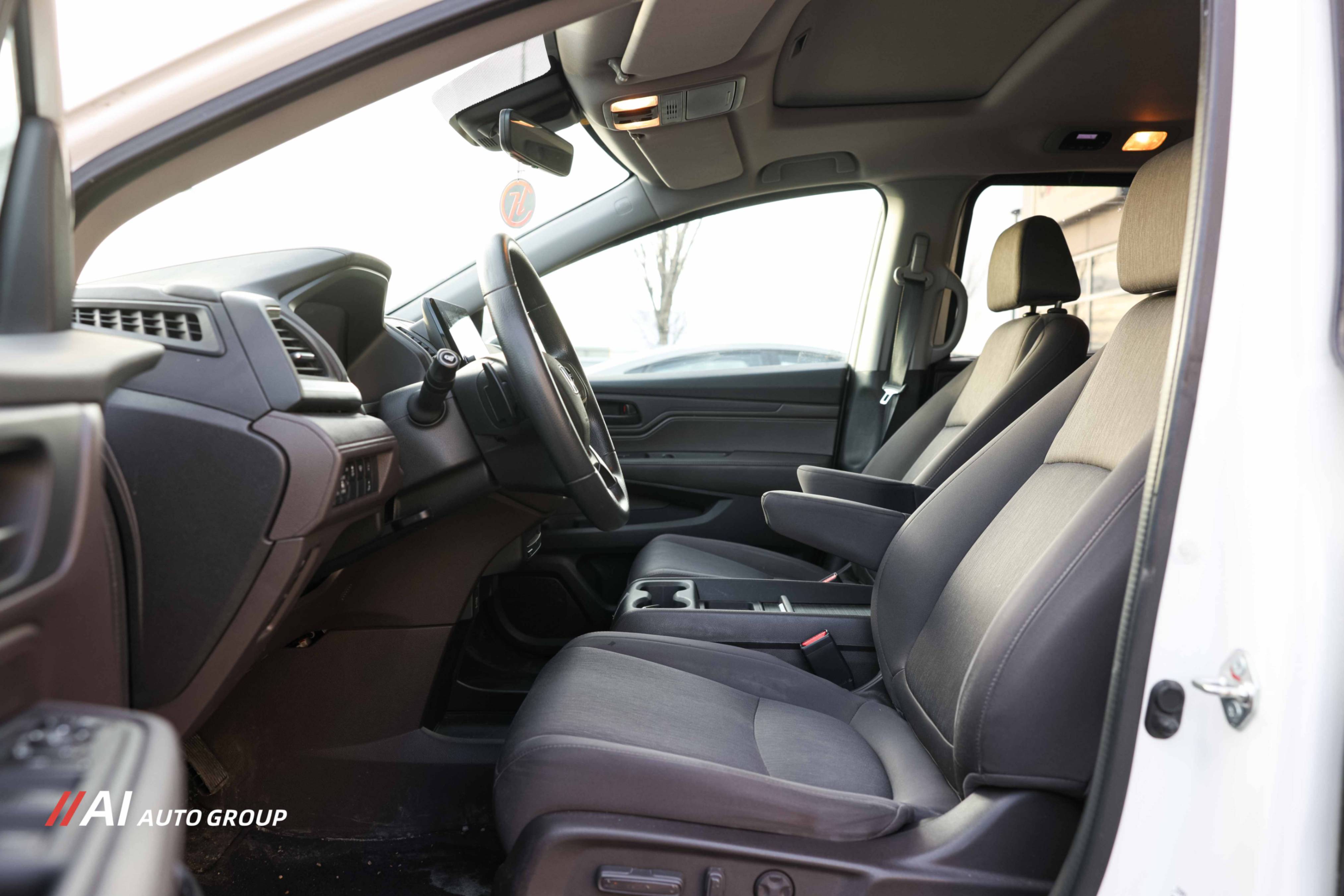 /aiautogroup/2018-Honda-Odyssey-3721300266734231.jpg