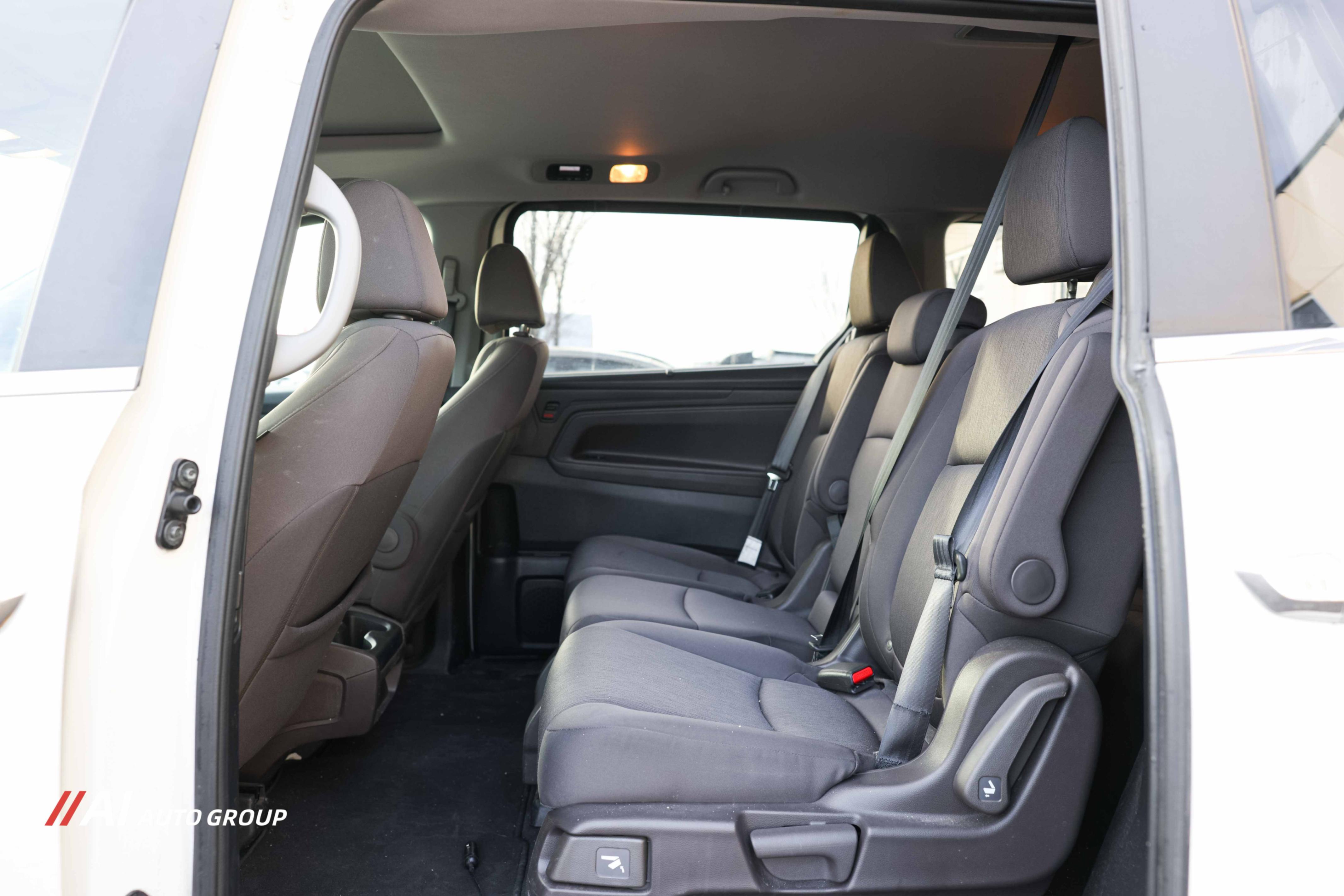 /aiautogroup/2018-Honda-Odyssey-43726471492407804.jpg