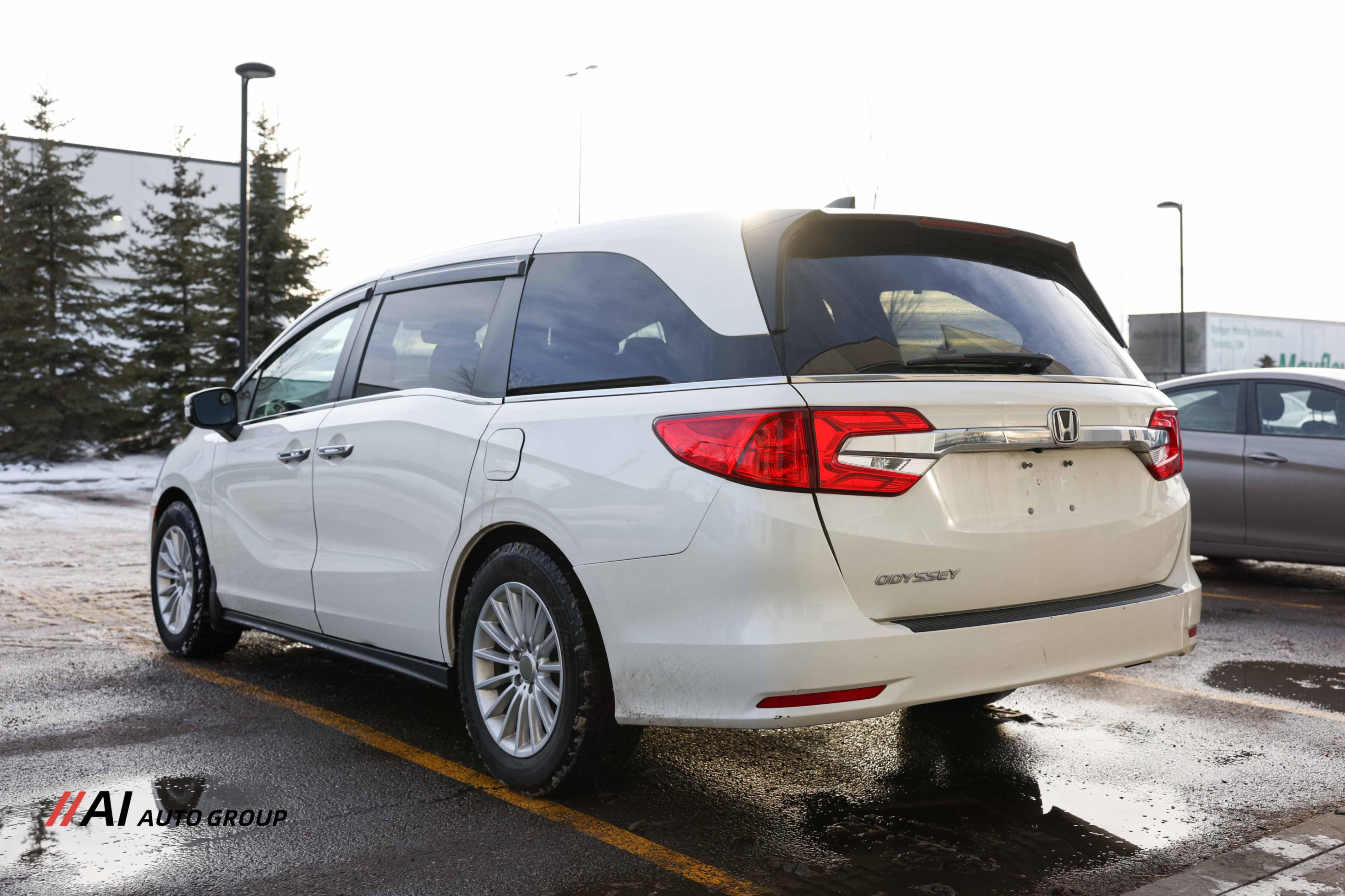 /aiautogroup/2018-Honda-Odyssey-8042493029193436.jpg