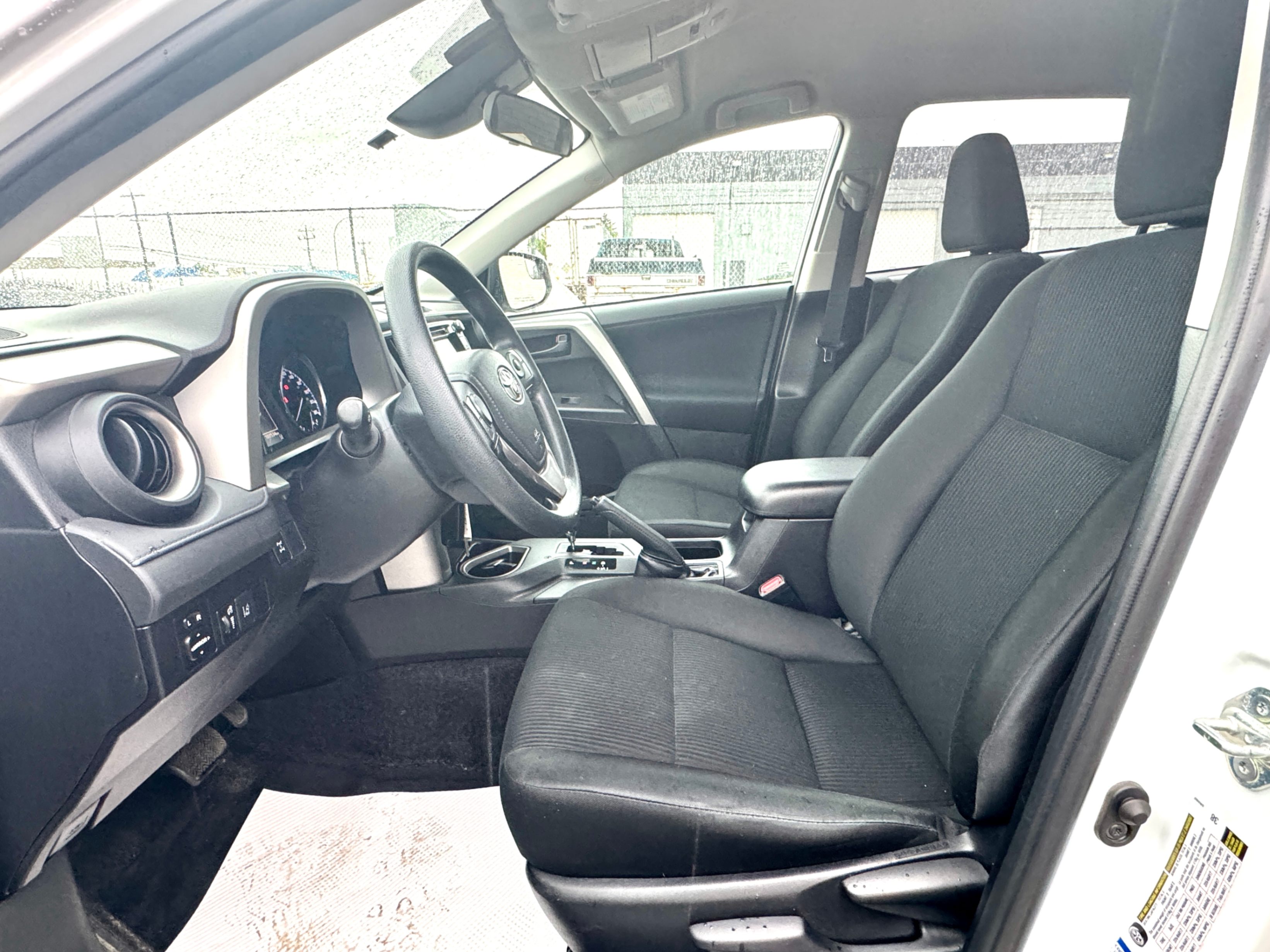 /aiautogroup/2018-Toyota-RAV4-005015077879590546.jpg