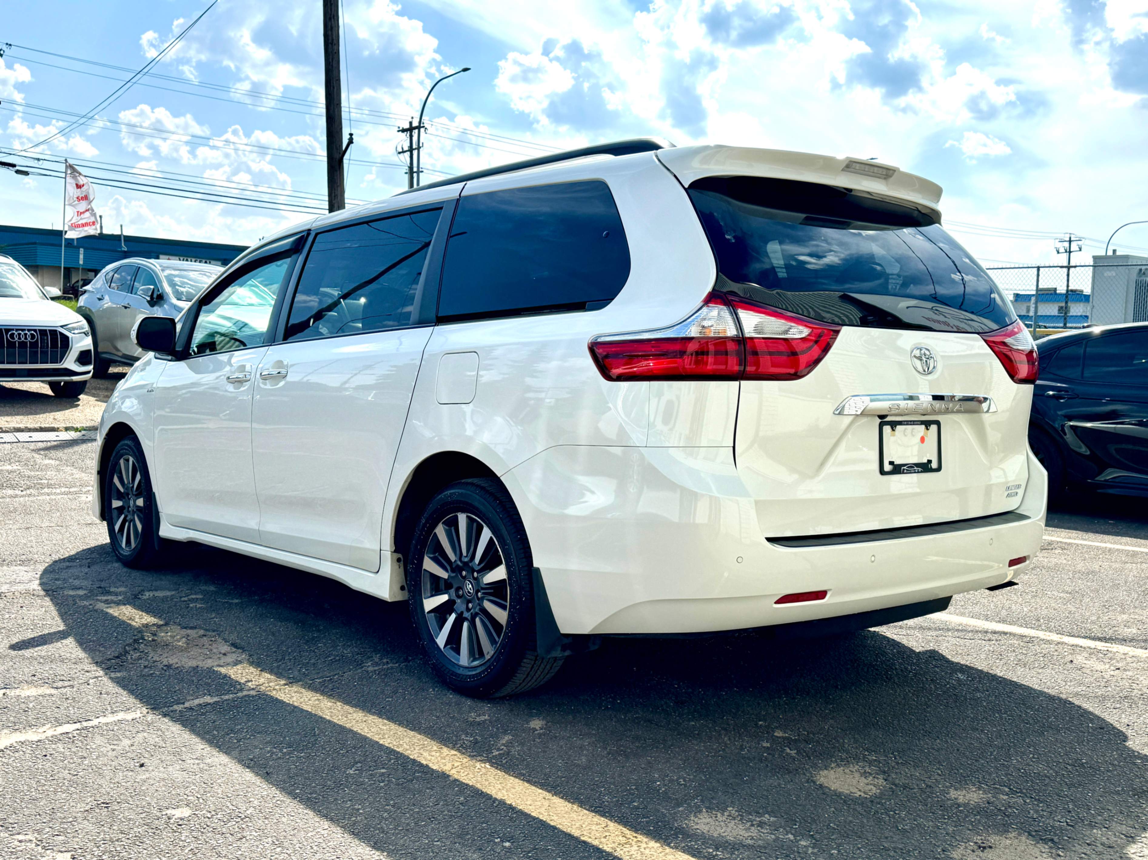 /aiautogroup/2018-Toyota-Sienna-008004715171396448.jpg