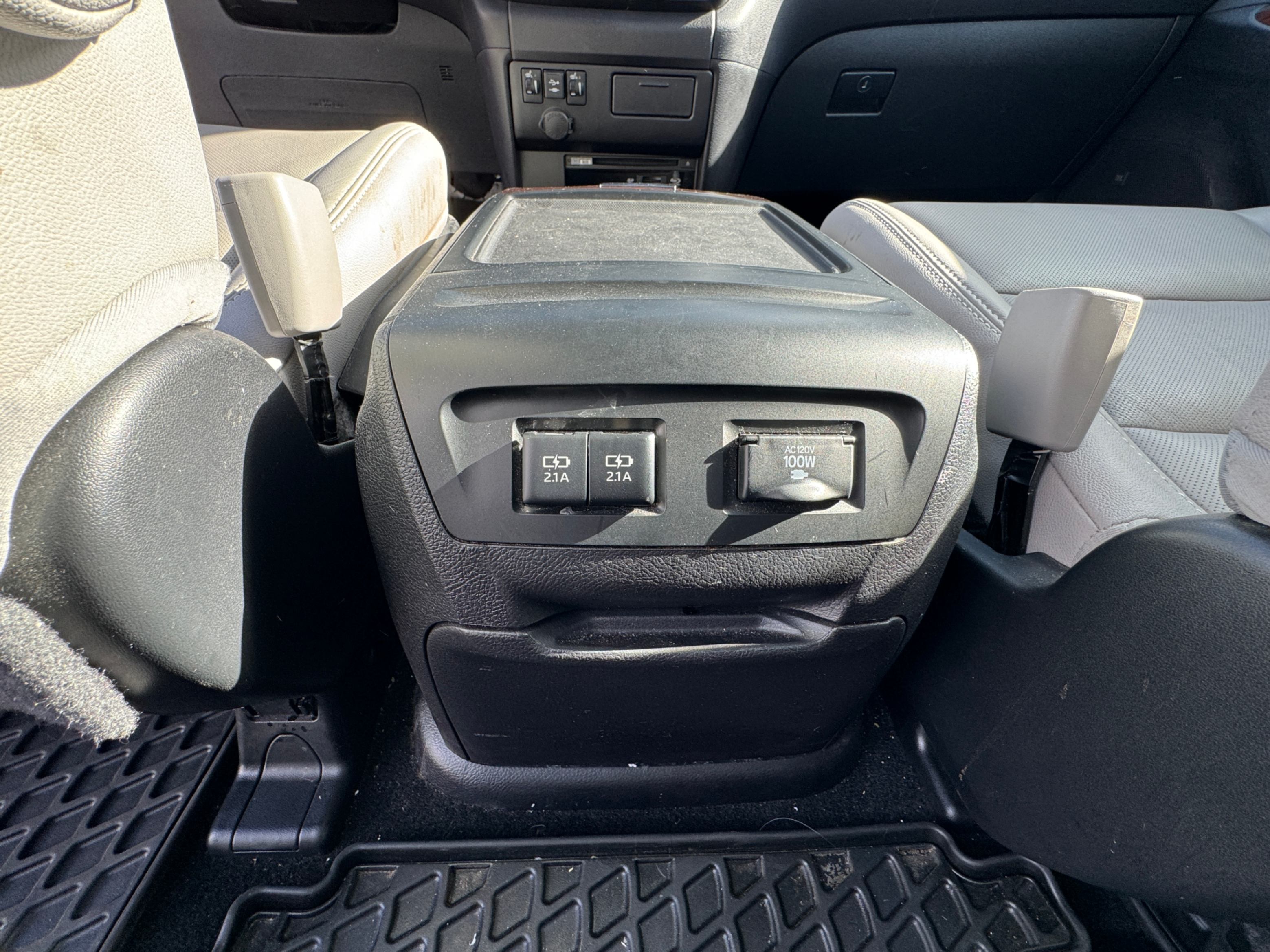 /aiautogroup/2018-Toyota-Sienna-015373773161559745.jpg