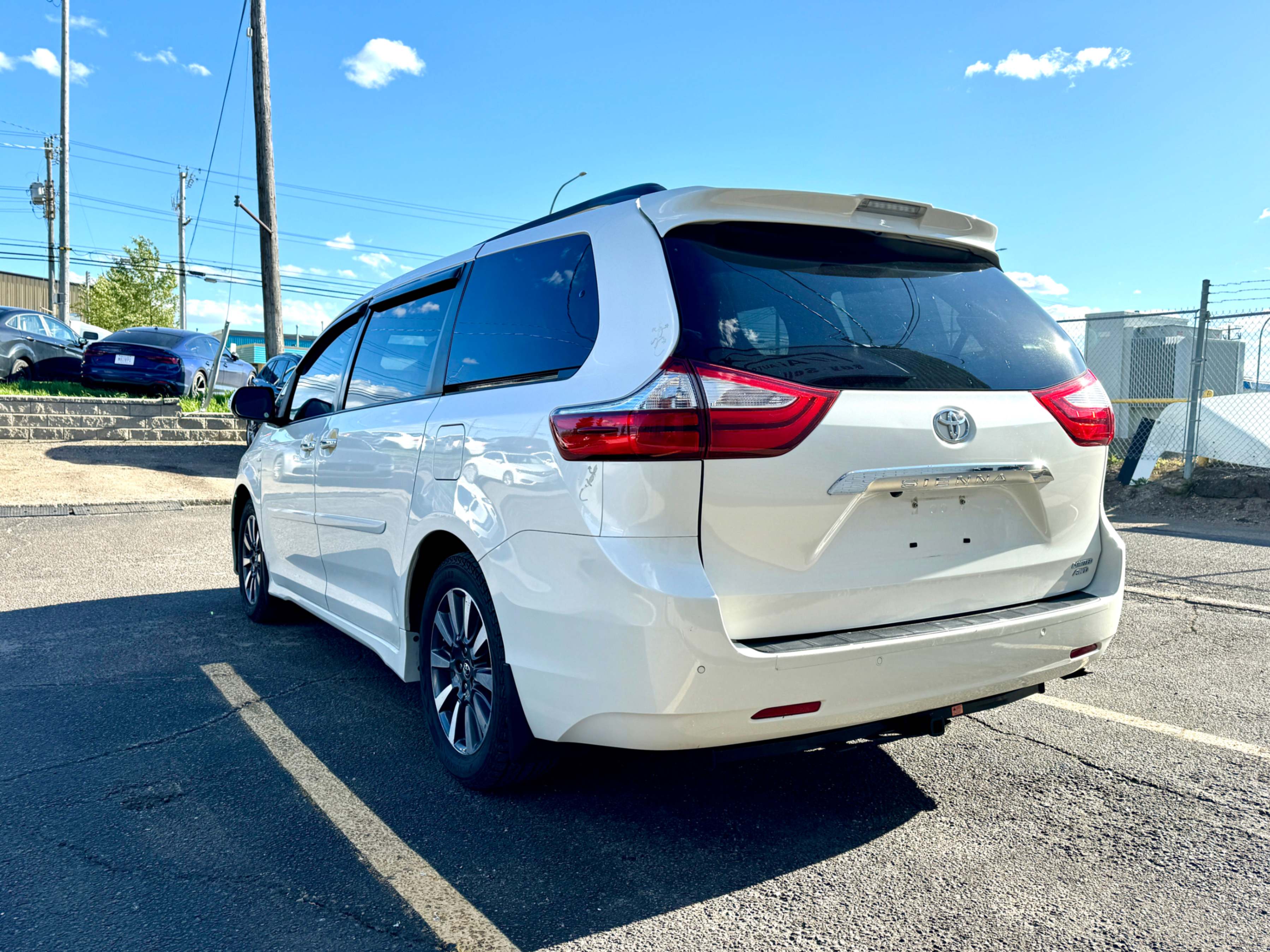 /aiautogroup/2018-Toyota-Sienna-1722637803512943.jpg