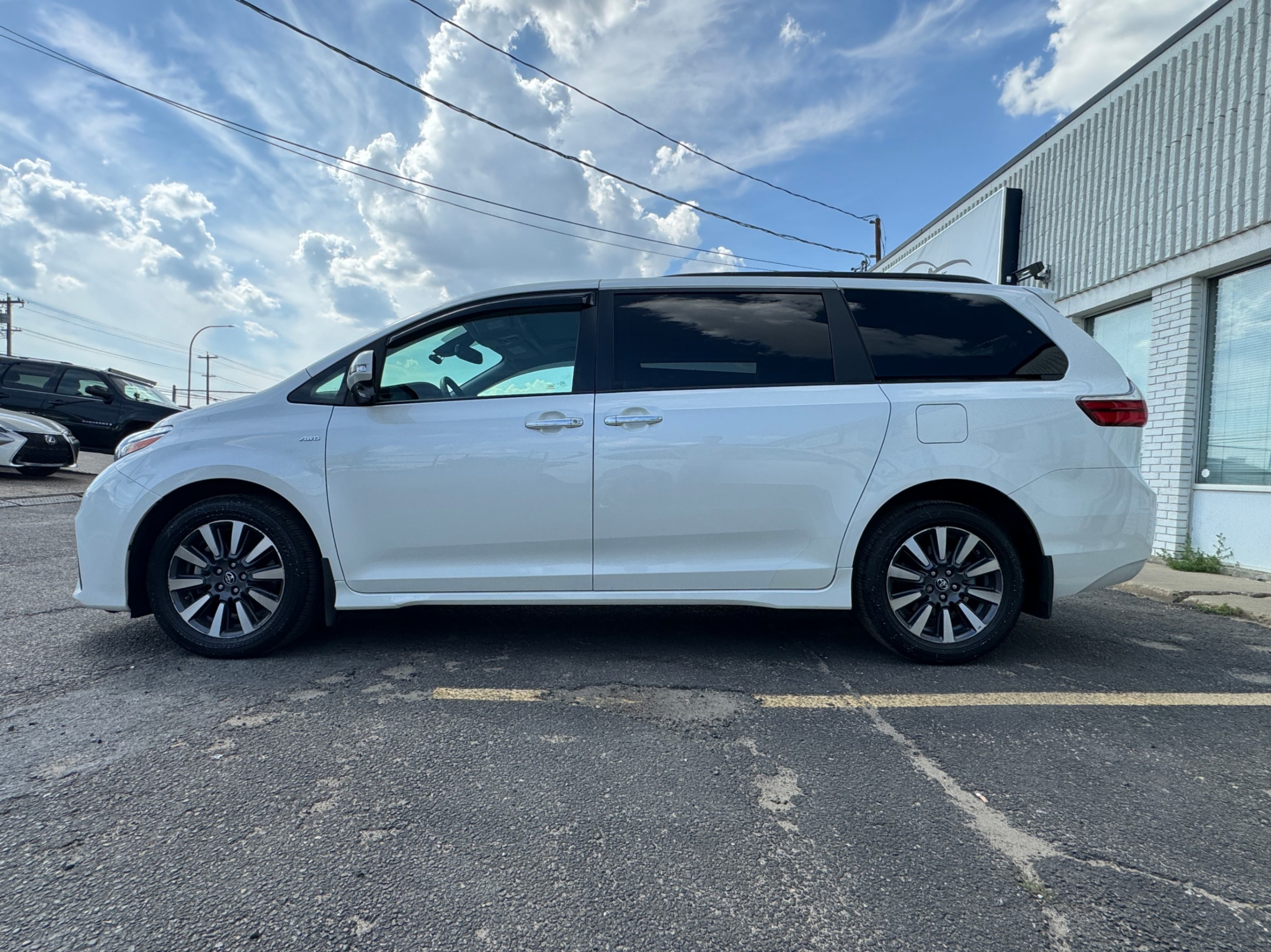 /aiautogroup/2018-Toyota-Sienna-23615054401058022.jpg