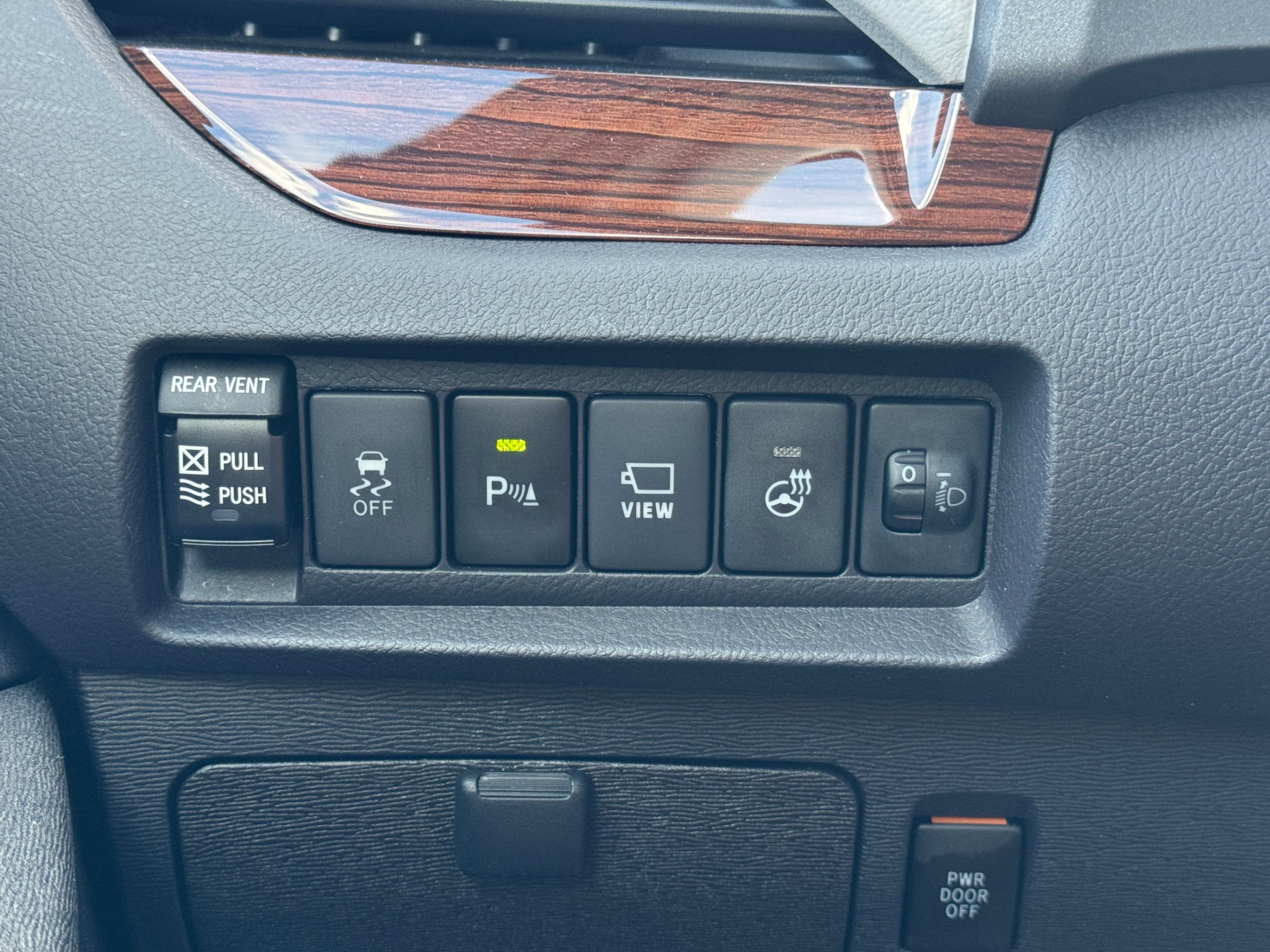 /aiautogroup/2018-Toyota-Sienna-5894758476906861.jpg
