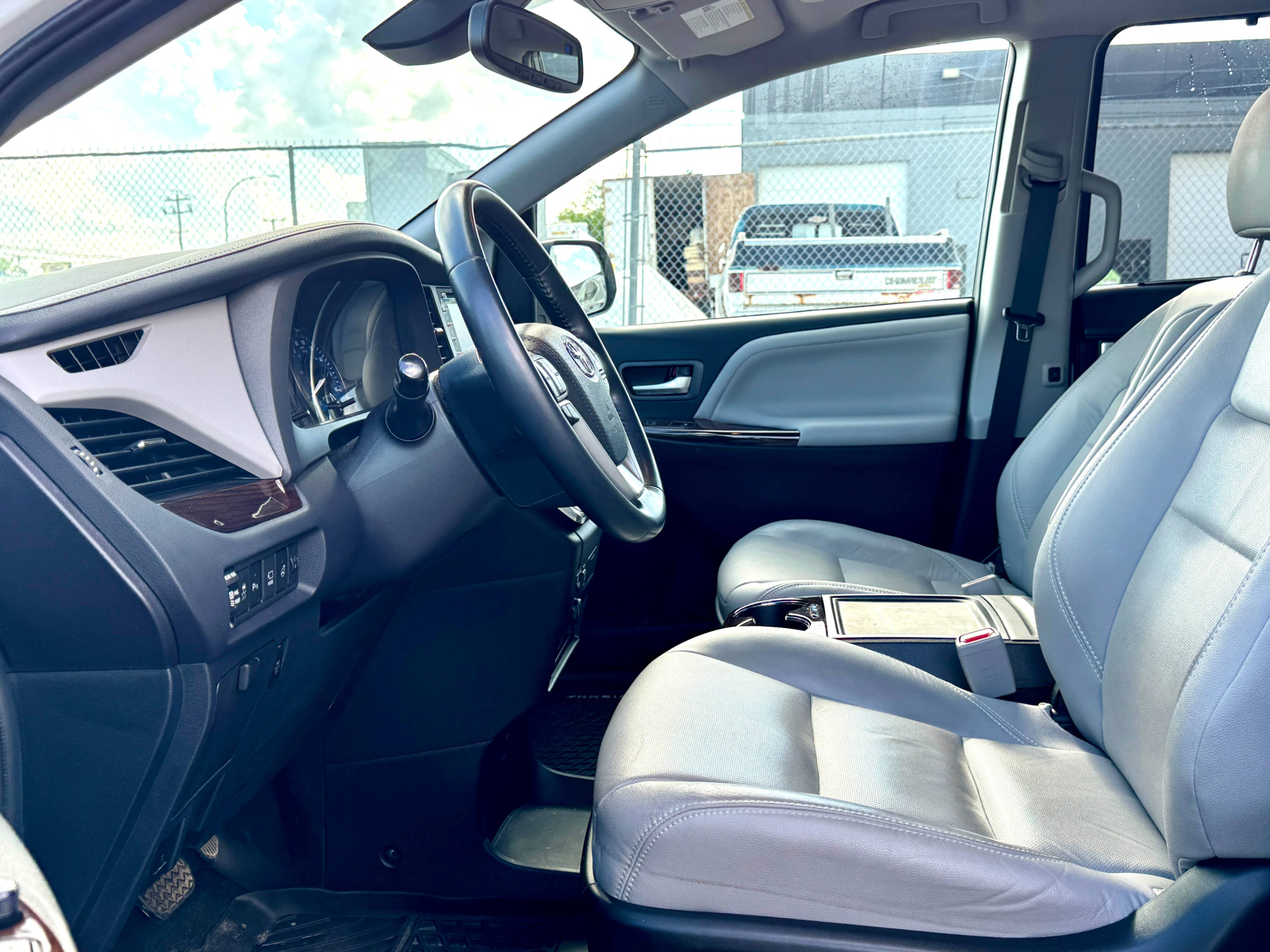 /aiautogroup/2018-Toyota-Sienna-5985425004140115.jpg