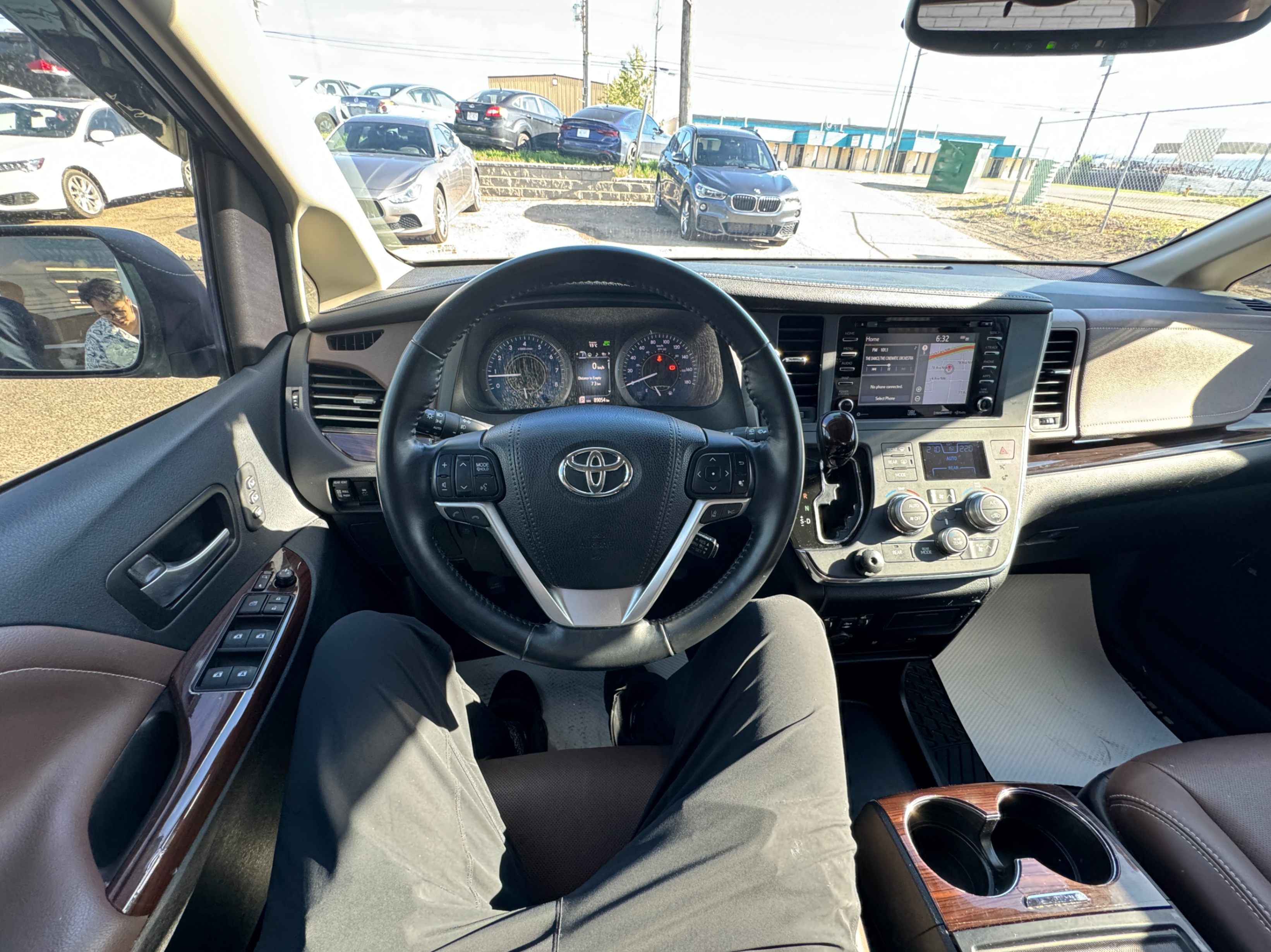/aiautogroup/2018-Toyota-Sienna-616811004162769.jpg