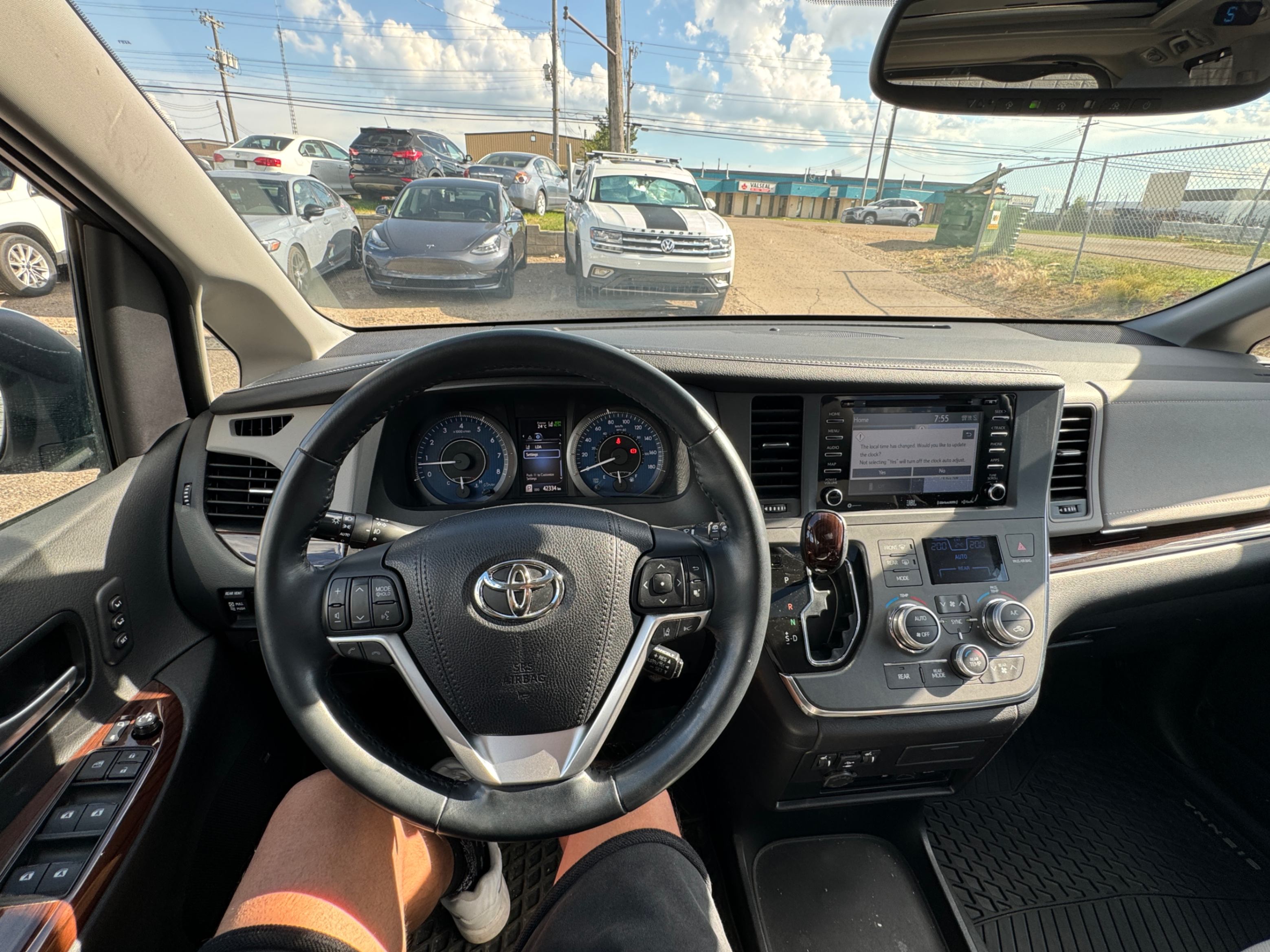 /aiautogroup/2018-Toyota-Sienna-6800677414792293.jpg
