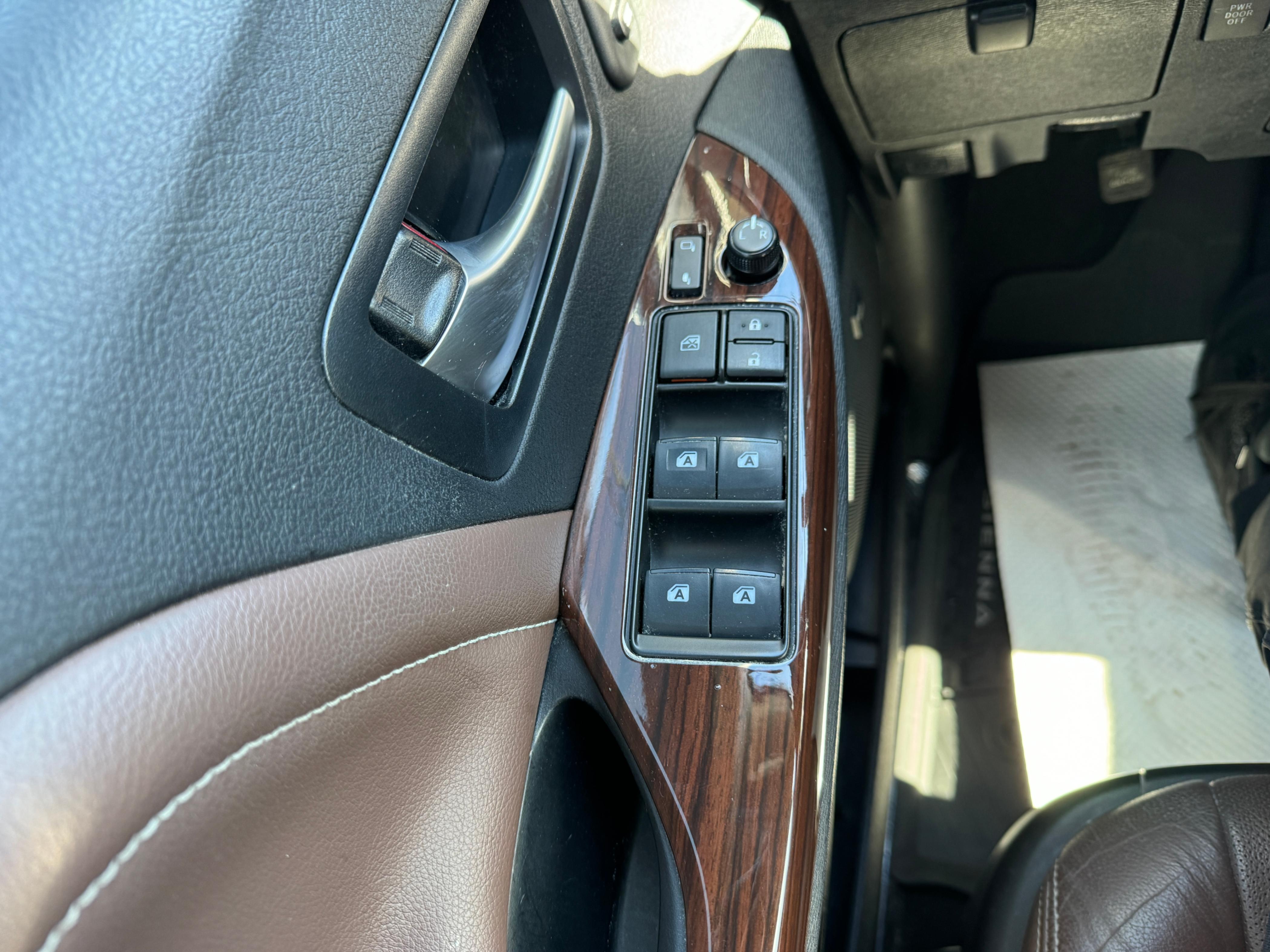 /aiautogroup/2018-Toyota-Sienna-7517294503572234.jpg