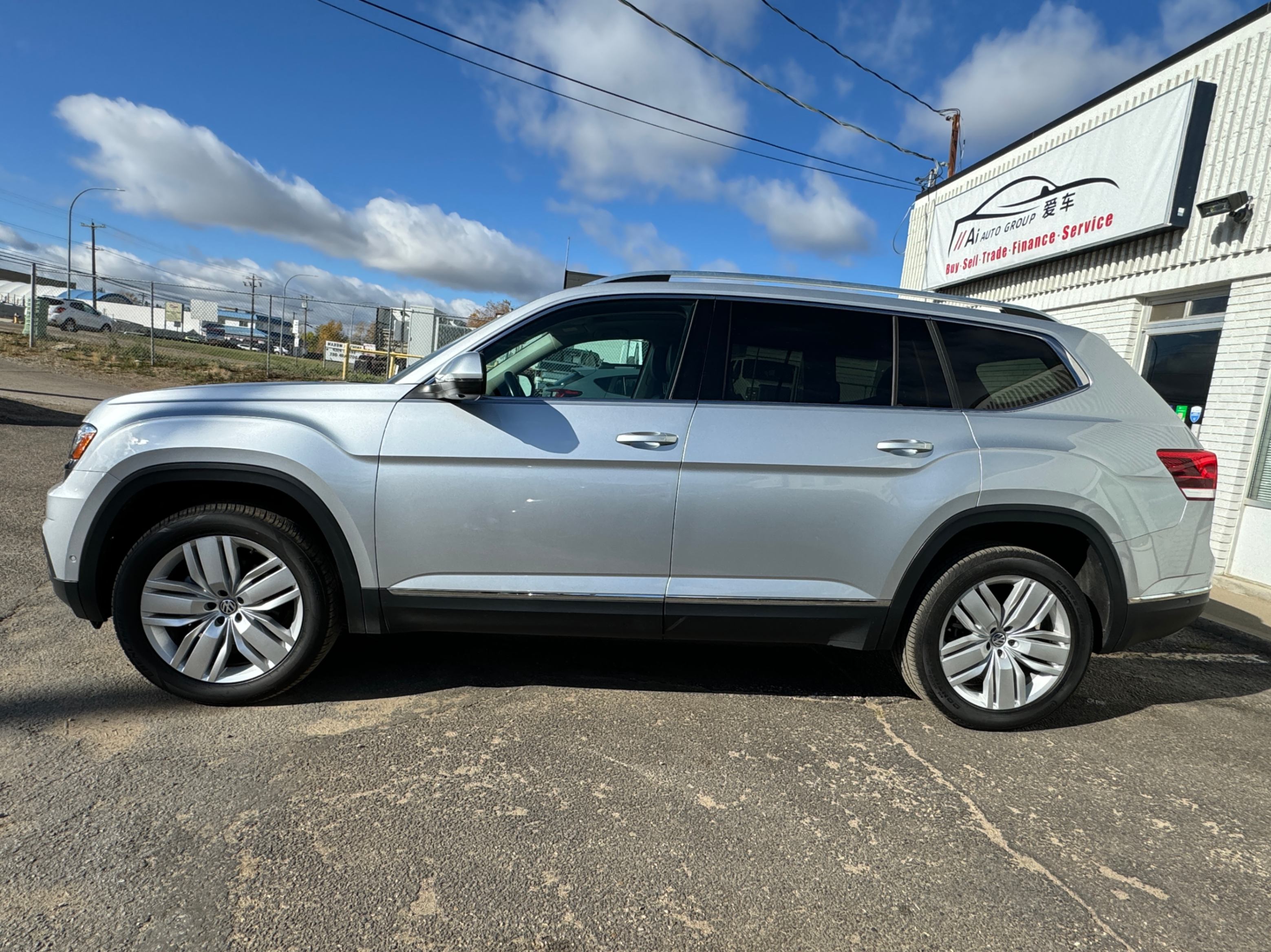/aiautogroup/2018-Volkswagen-Atlas-4685989799250536.jpg