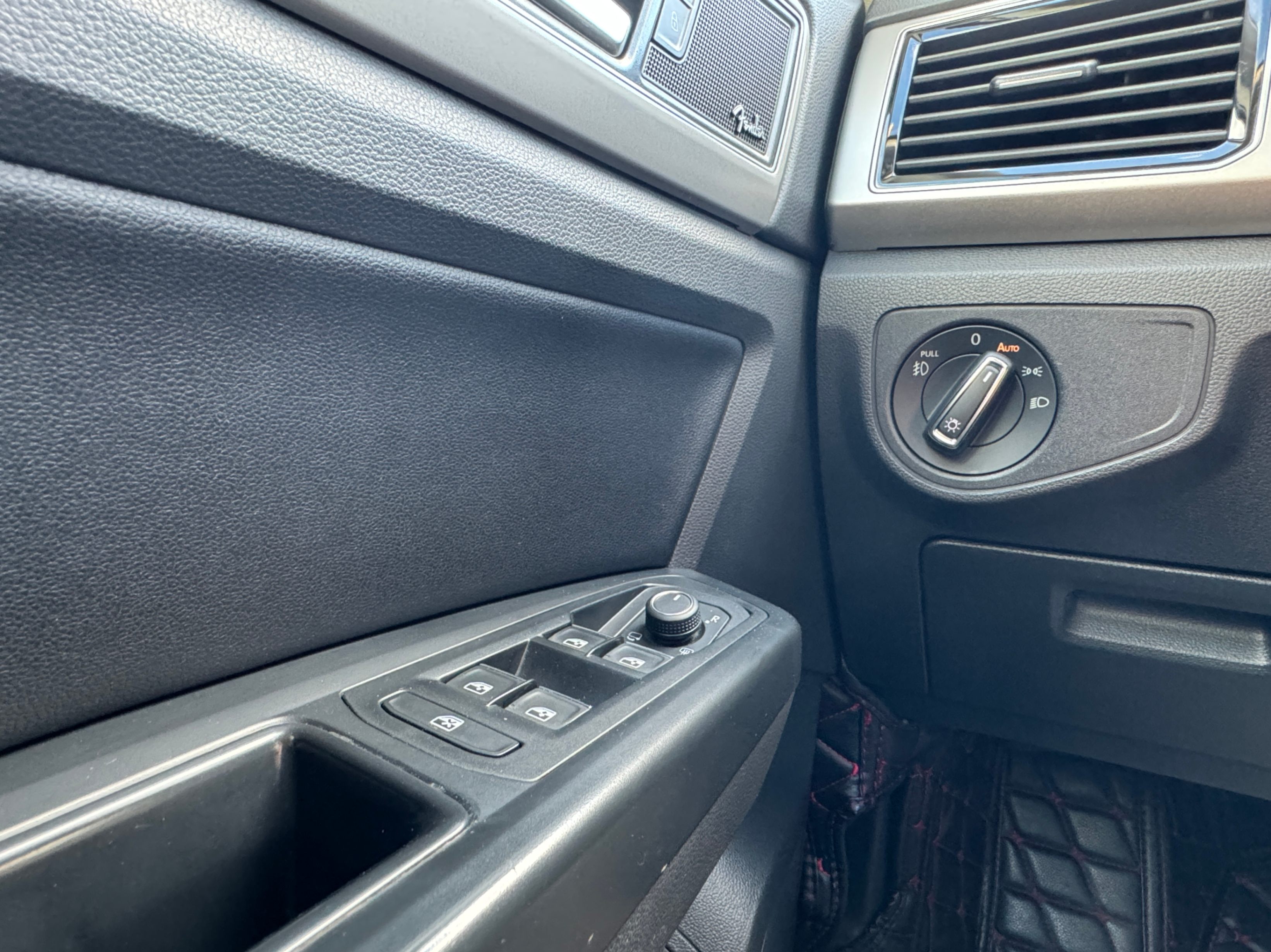 /aiautogroup/2018-Volkswagen-Atlas-6623738567393722.jpg