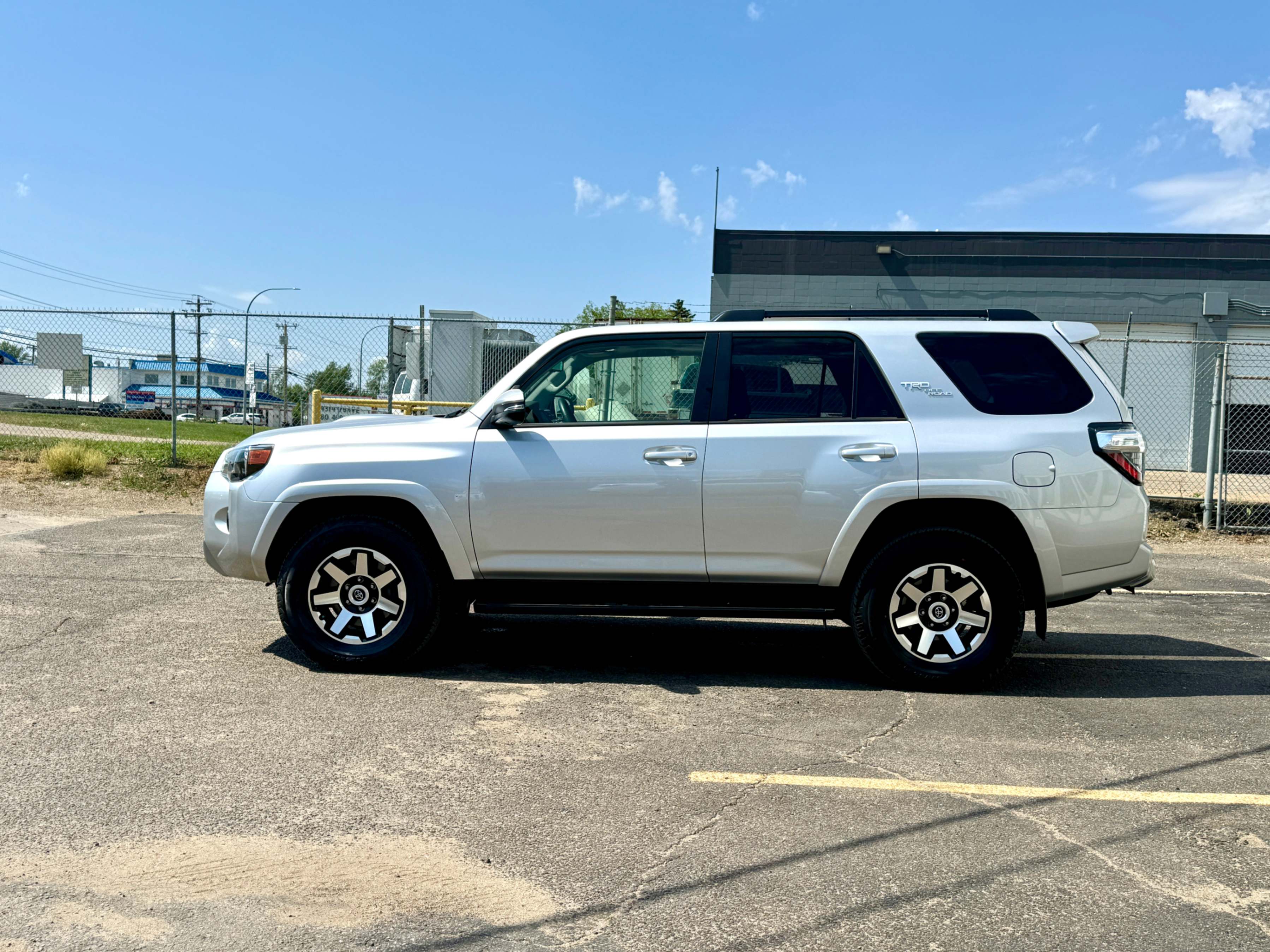 /aiautogroup/2019-Toyota-4Runner-4516927739197012.jpg