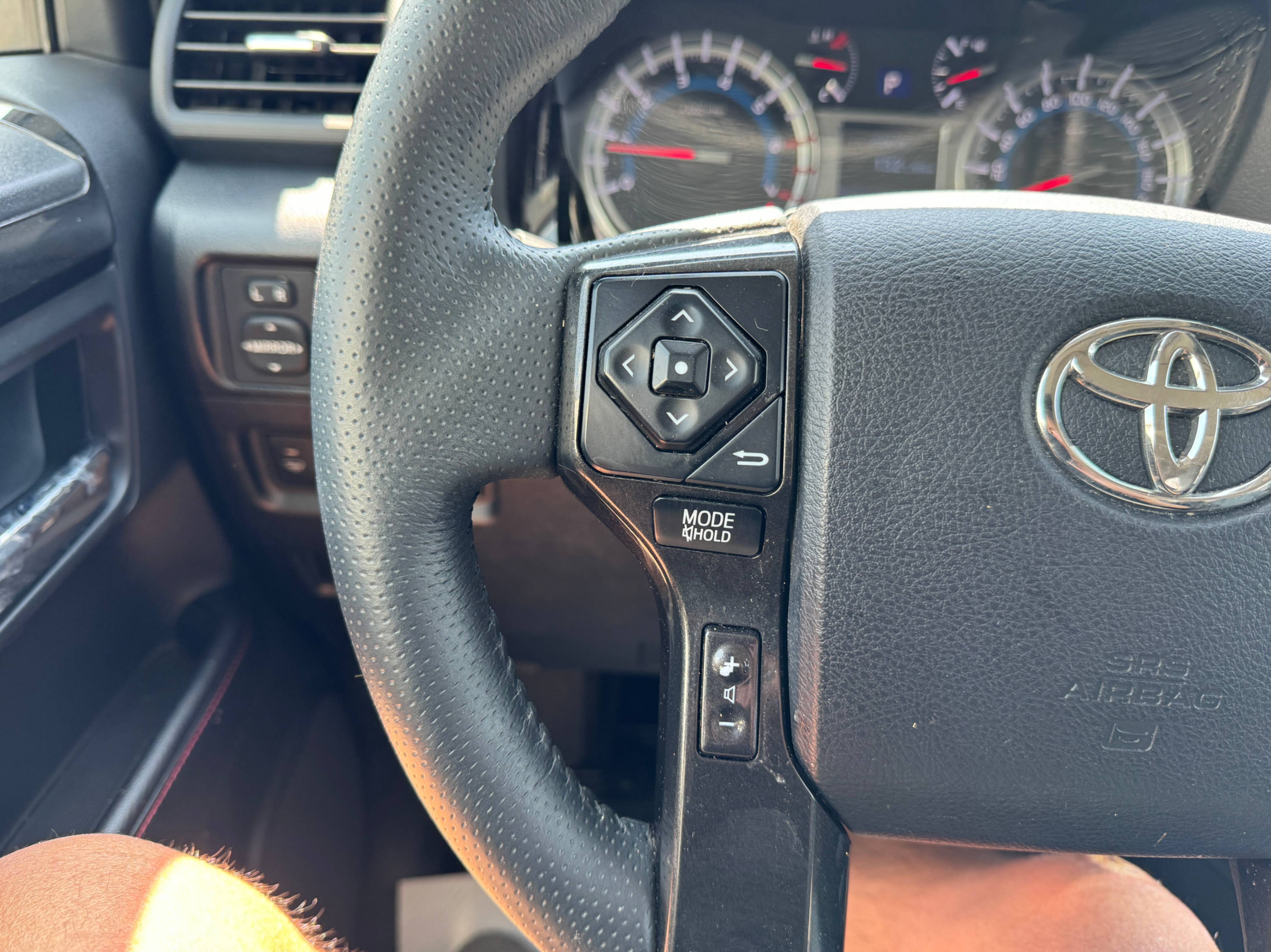 /aiautogroup/2019-Toyota-4Runner-658838310011842.jpg