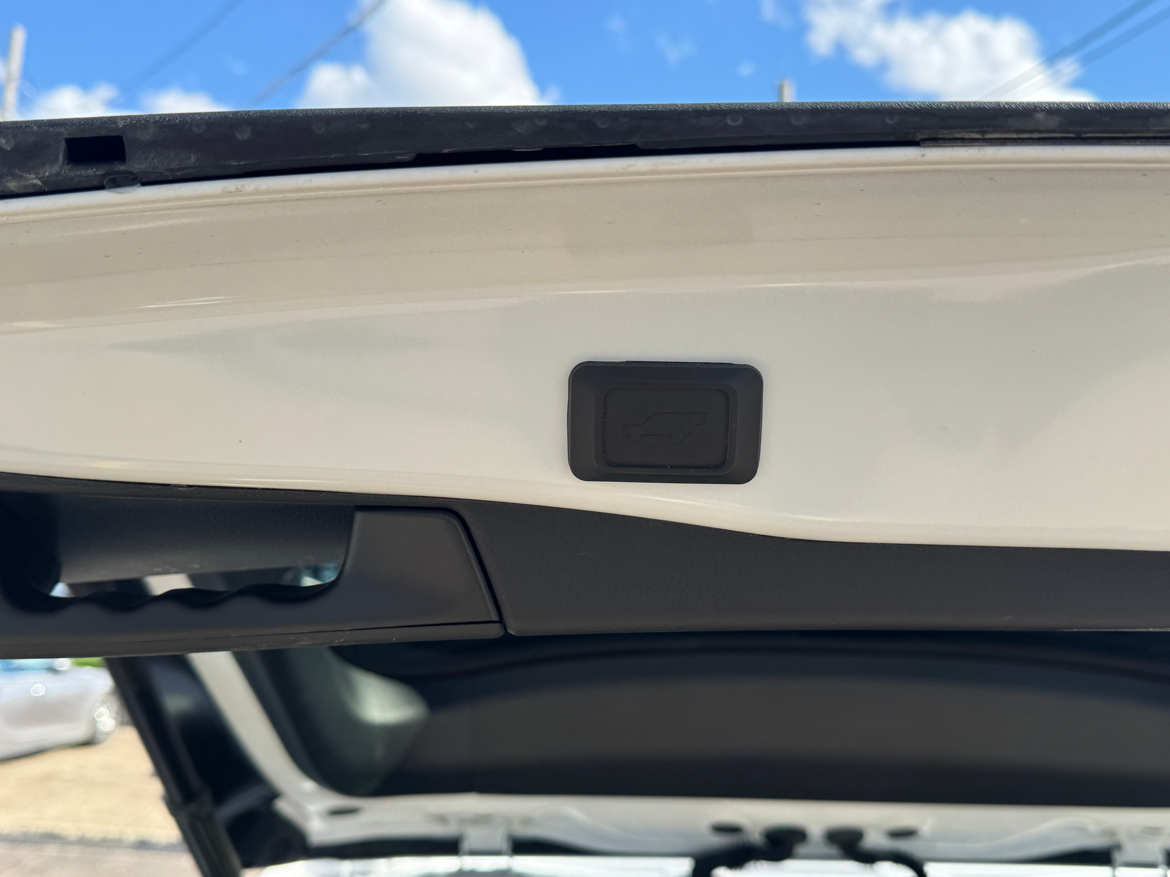 /aiautogroup/2020-Toyota-RAV4-0220635982939541.jpg