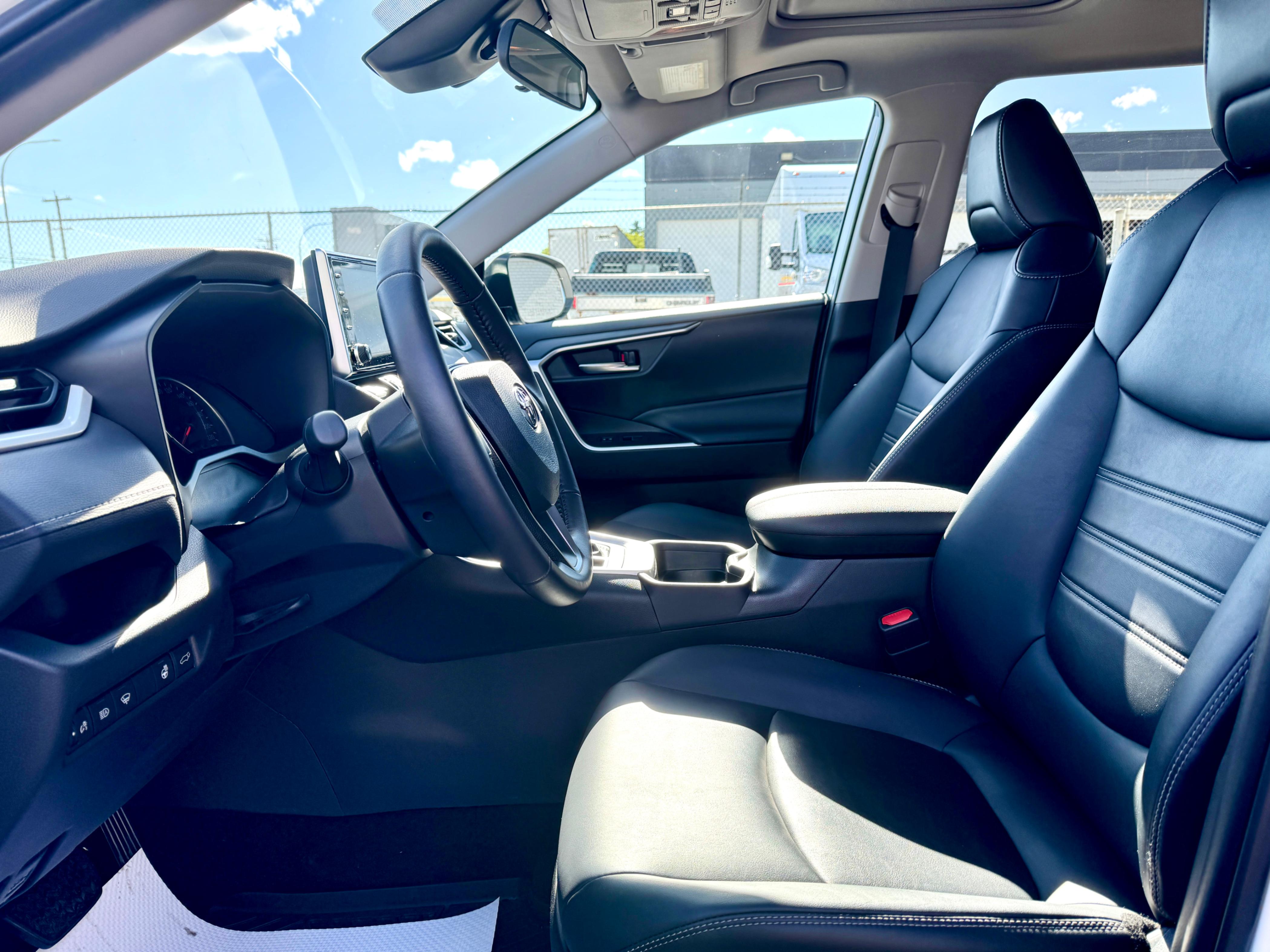 /aiautogroup/2020-Toyota-RAV4-07990380284001208.jpg