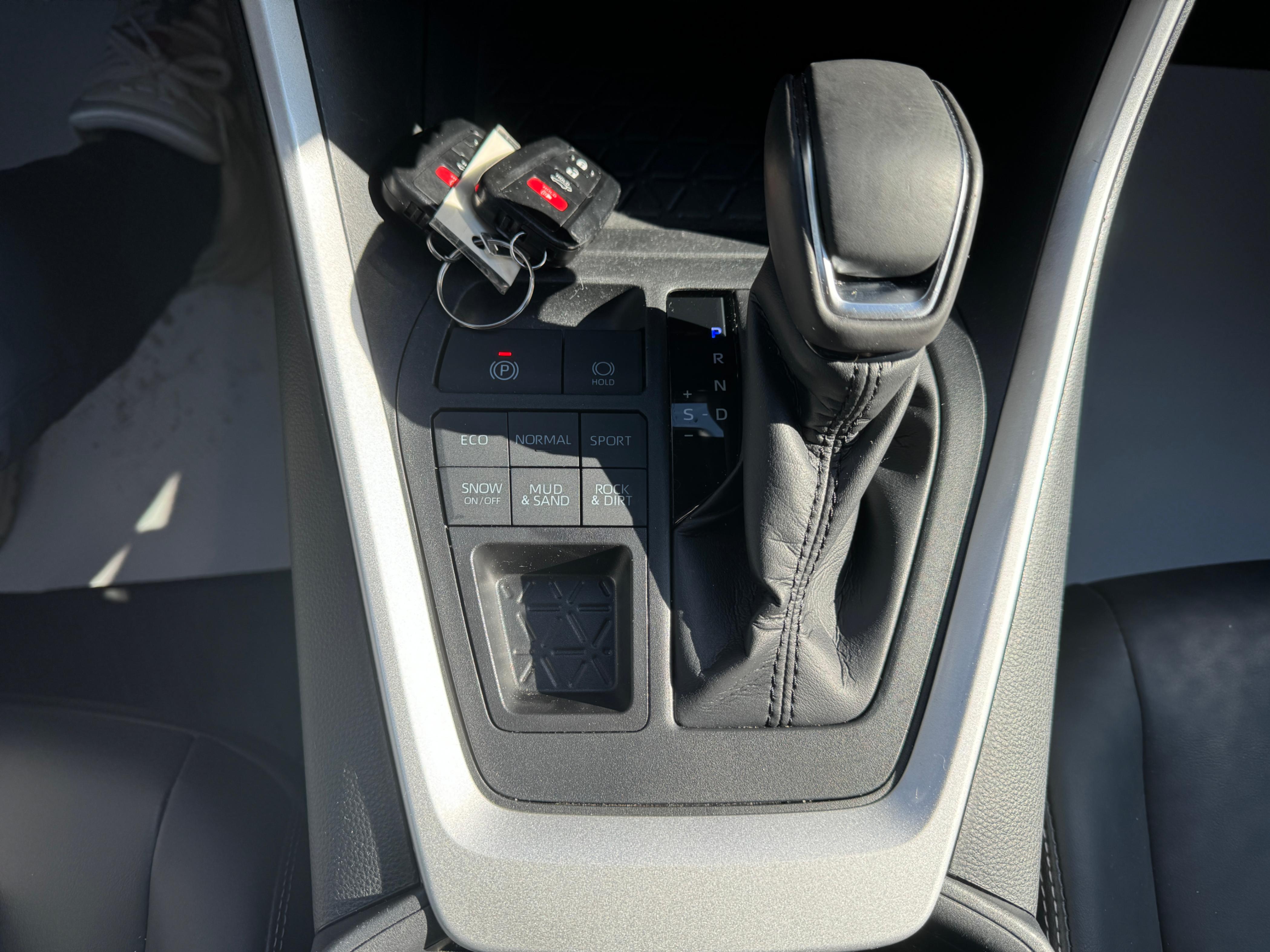 /aiautogroup/2020-Toyota-RAV4-6815119966752572.jpg