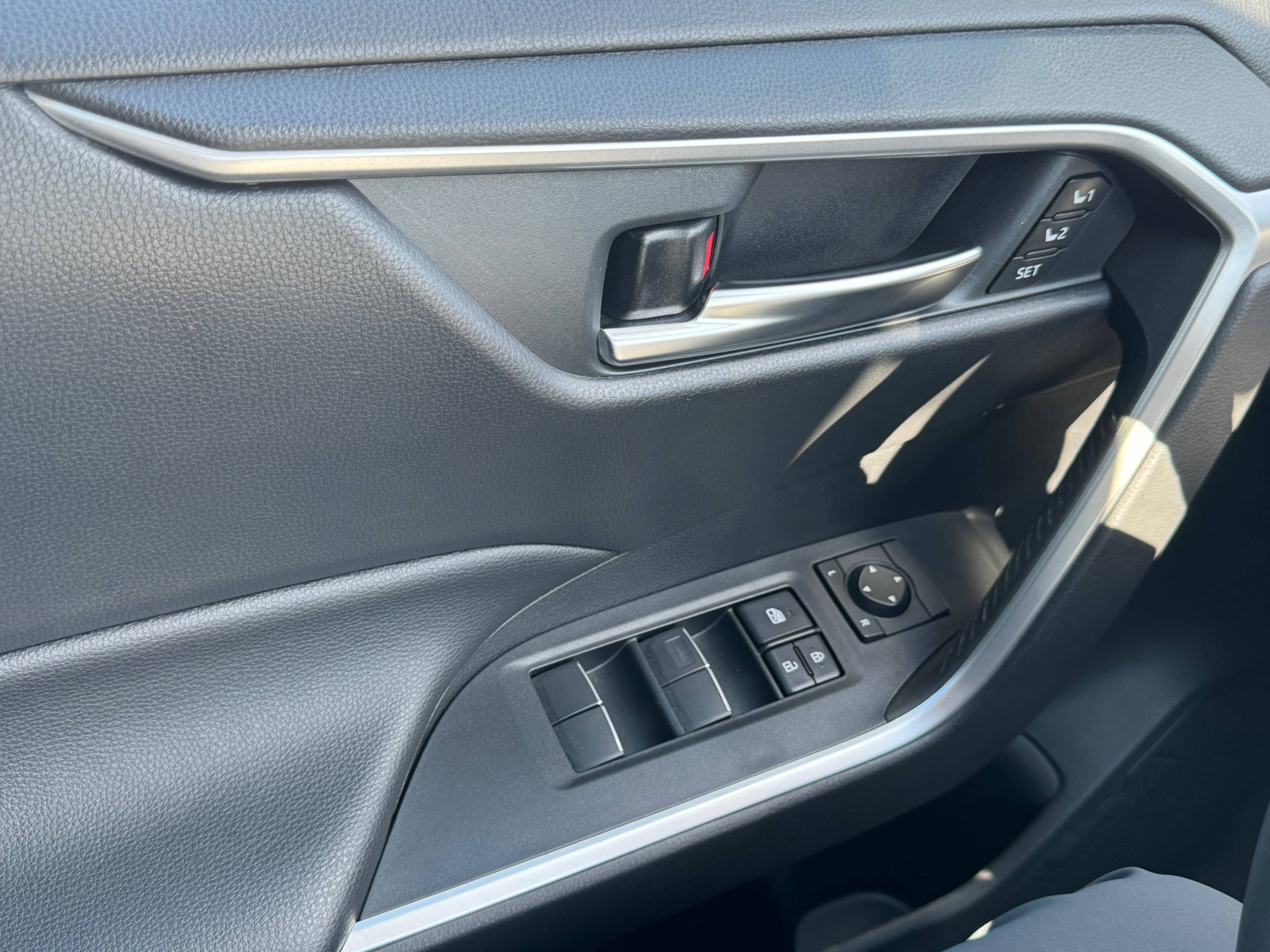 /aiautogroup/2020-Toyota-RAV4-8856388524981285.jpg
