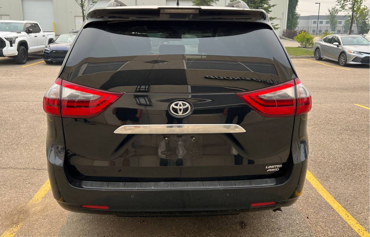 /aiautogroup/2020-Toyota-Sienna-06363827668597066.jpg