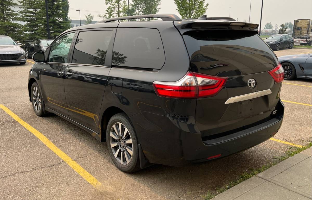 /aiautogroup/2020-Toyota-Sienna-23223038859139433.jpg
